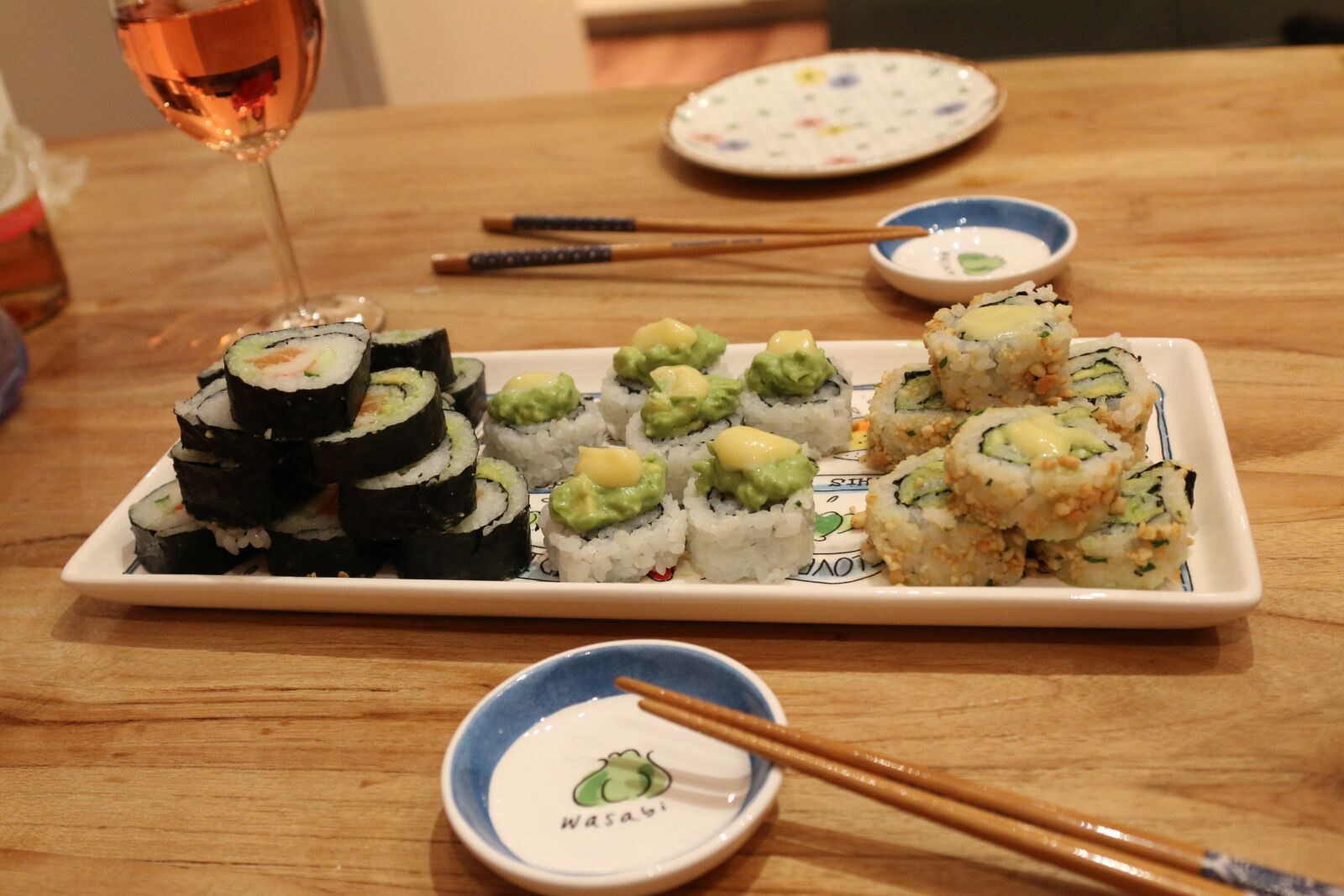Canon EOS 70D + Canon EF 24-105mm F4L IS USM sample photo. Diner, sushi, home made photography