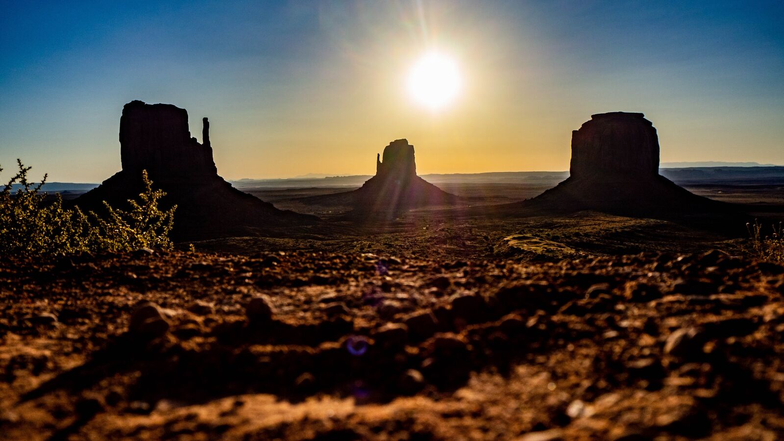 Olympus OM-D E-M10 III sample photo. Monument valley, utah, arizona photography