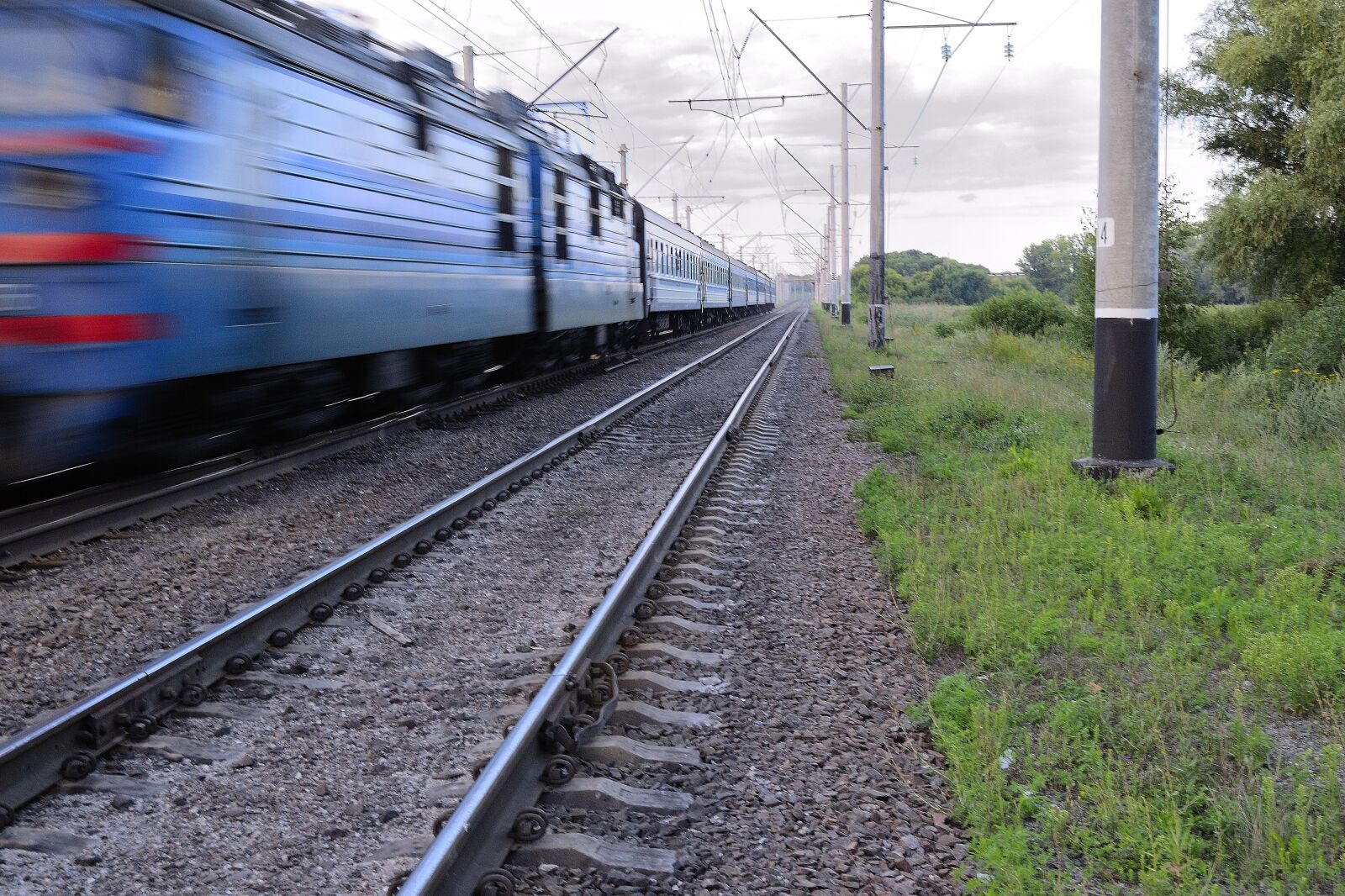 Nikon D3100 sample photo. Diesel locomotive, the way photography