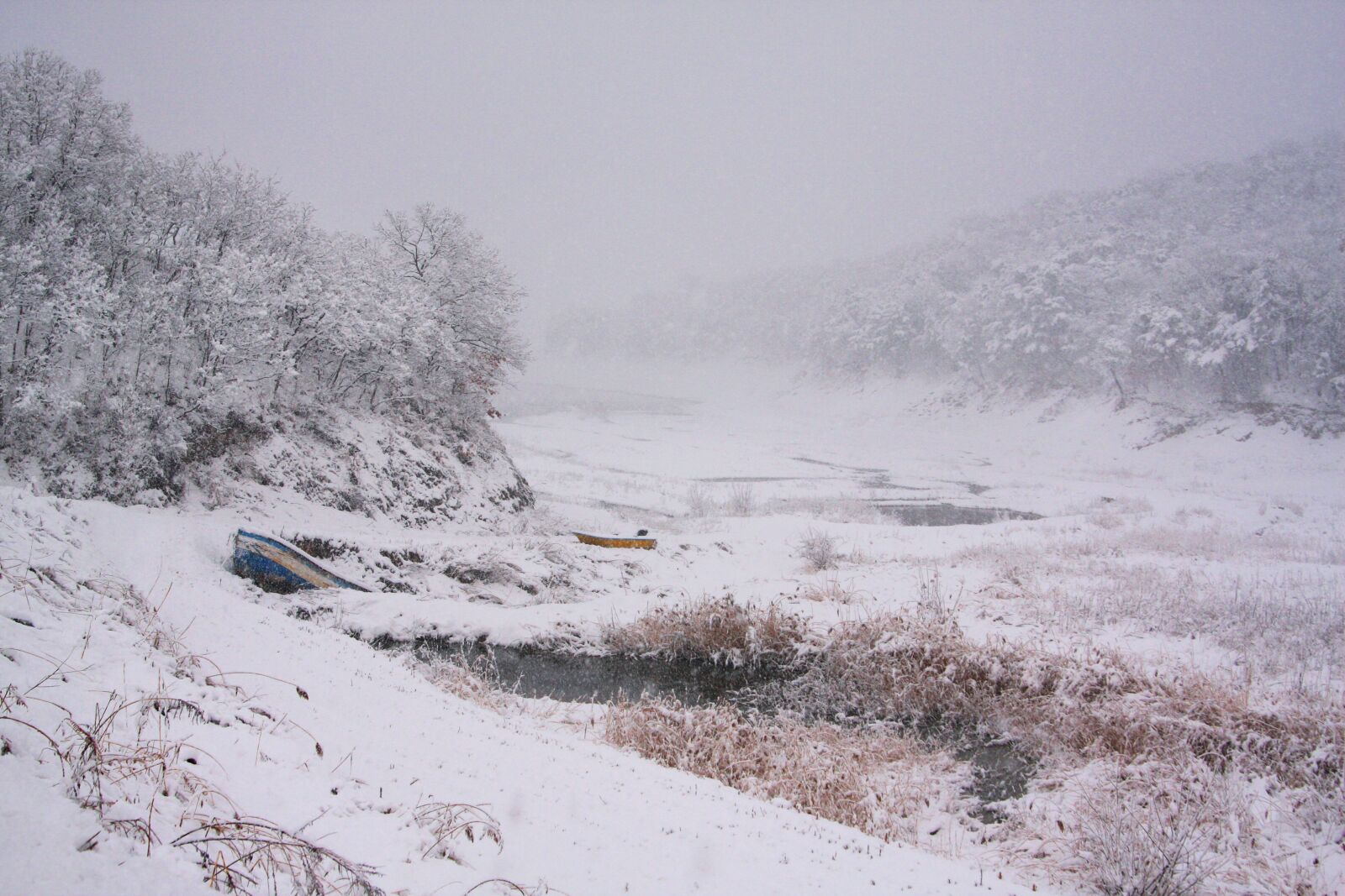 Canon EOS 40D sample photo. Snow, landscape, atmosphere photography