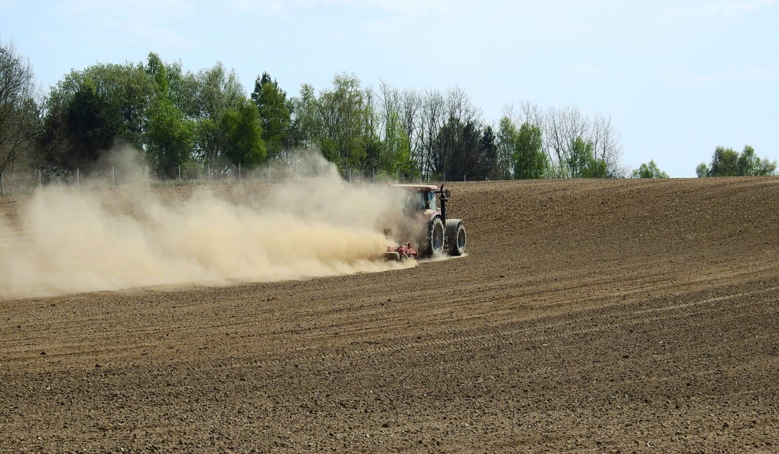 Nikon Coolpix P900 sample photo. Drought, field, agriculture photography