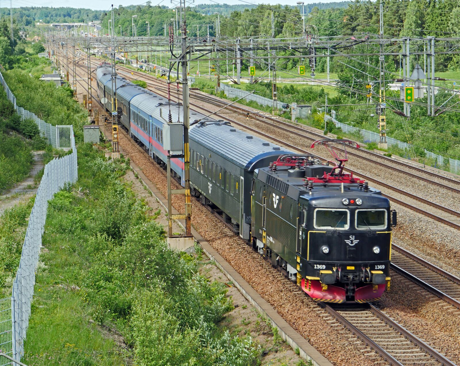 Panasonic Lumix DMC-GX8 sample photo. Sweden, suburban train, stockholm photography