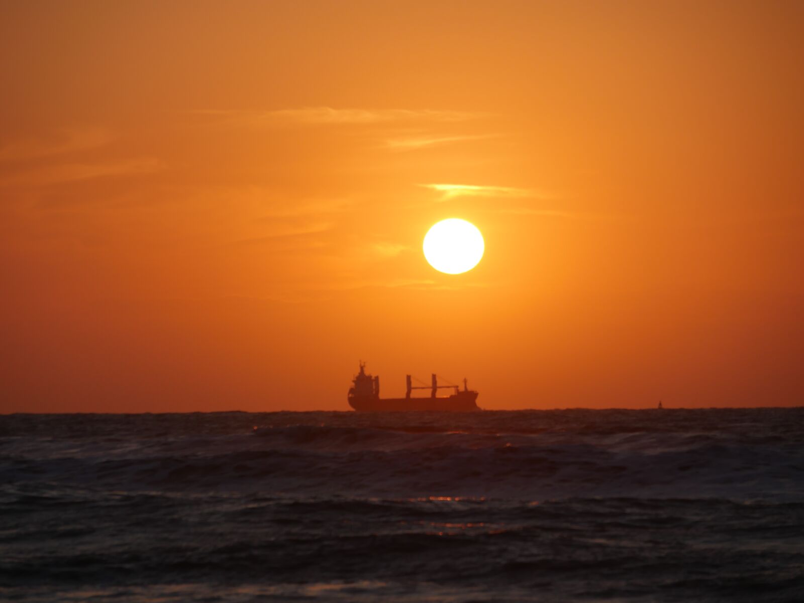 Panasonic Lumix DMC-GH4 sample photo. Sunset, boat, ocean photography