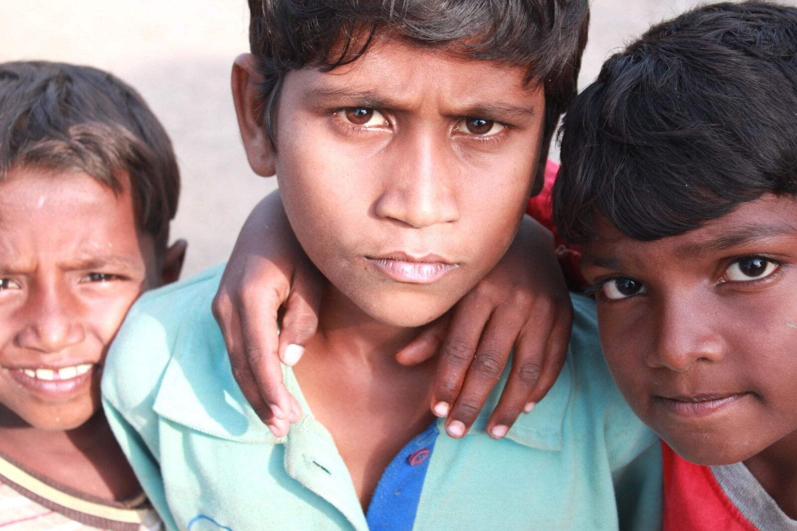 Canon EOS 500D (EOS Rebel T1i / EOS Kiss X3) sample photo. Street, children, india, face photography