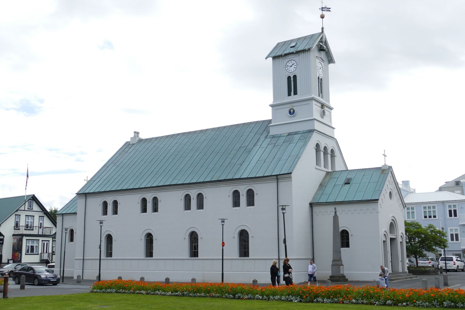 Panasonic Lumix DMC-FZ1000 sample photo. Reykjavik, historically, city photography