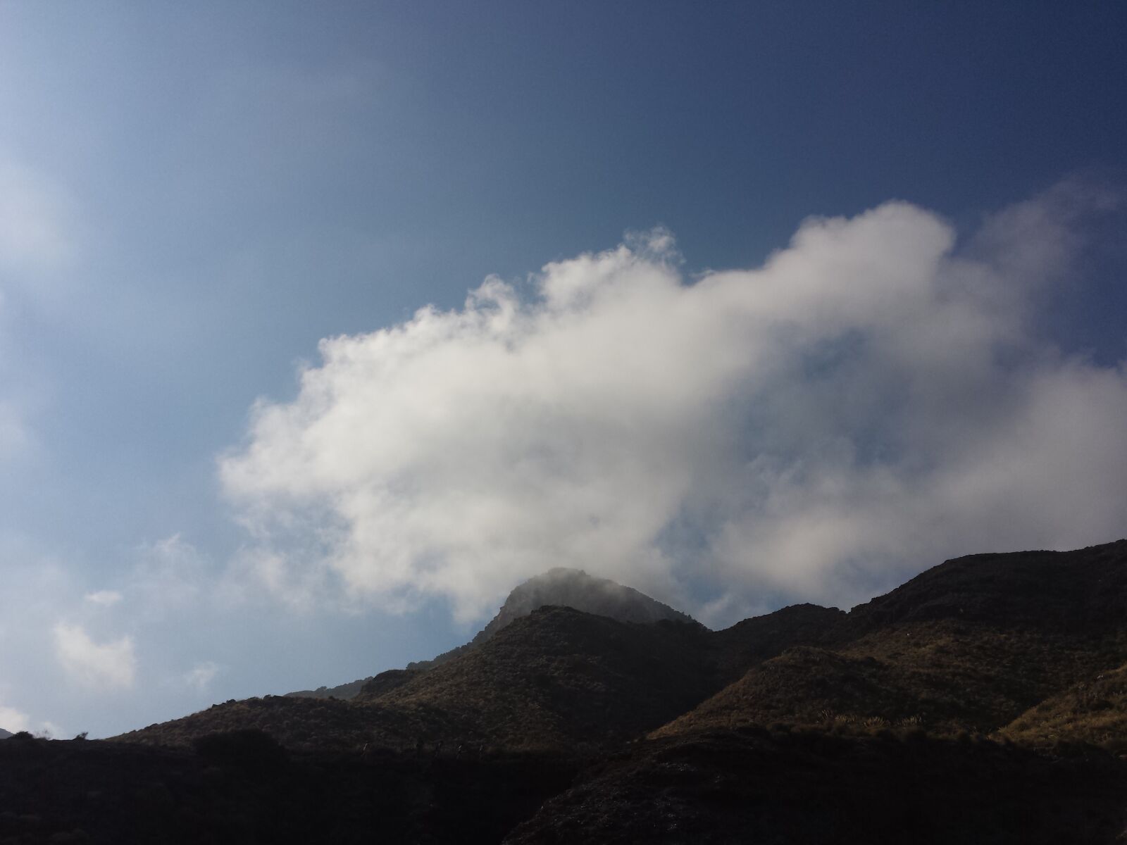 Samsung Galaxy S4 sample photo. Sky, clouds, landscape photography