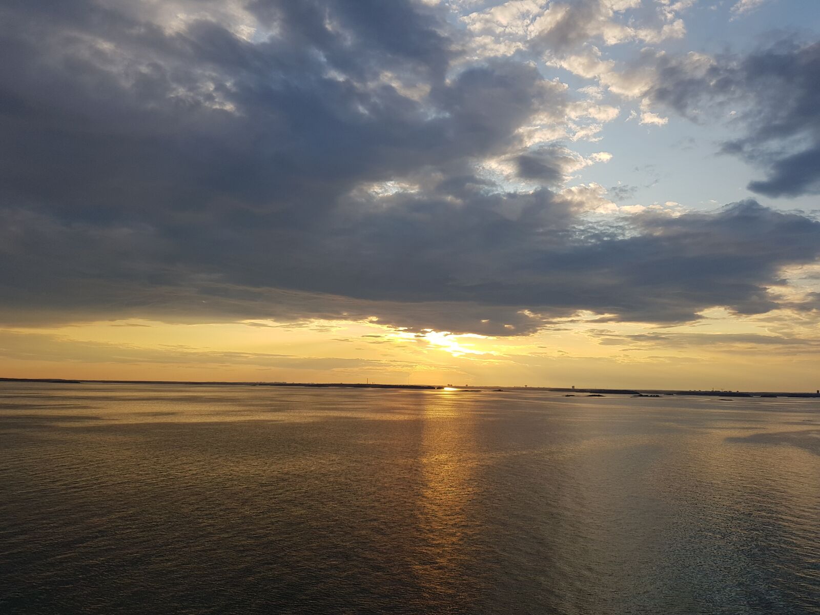 Samsung Galaxy S8+ sample photo. Sunset, sky, twilight photography