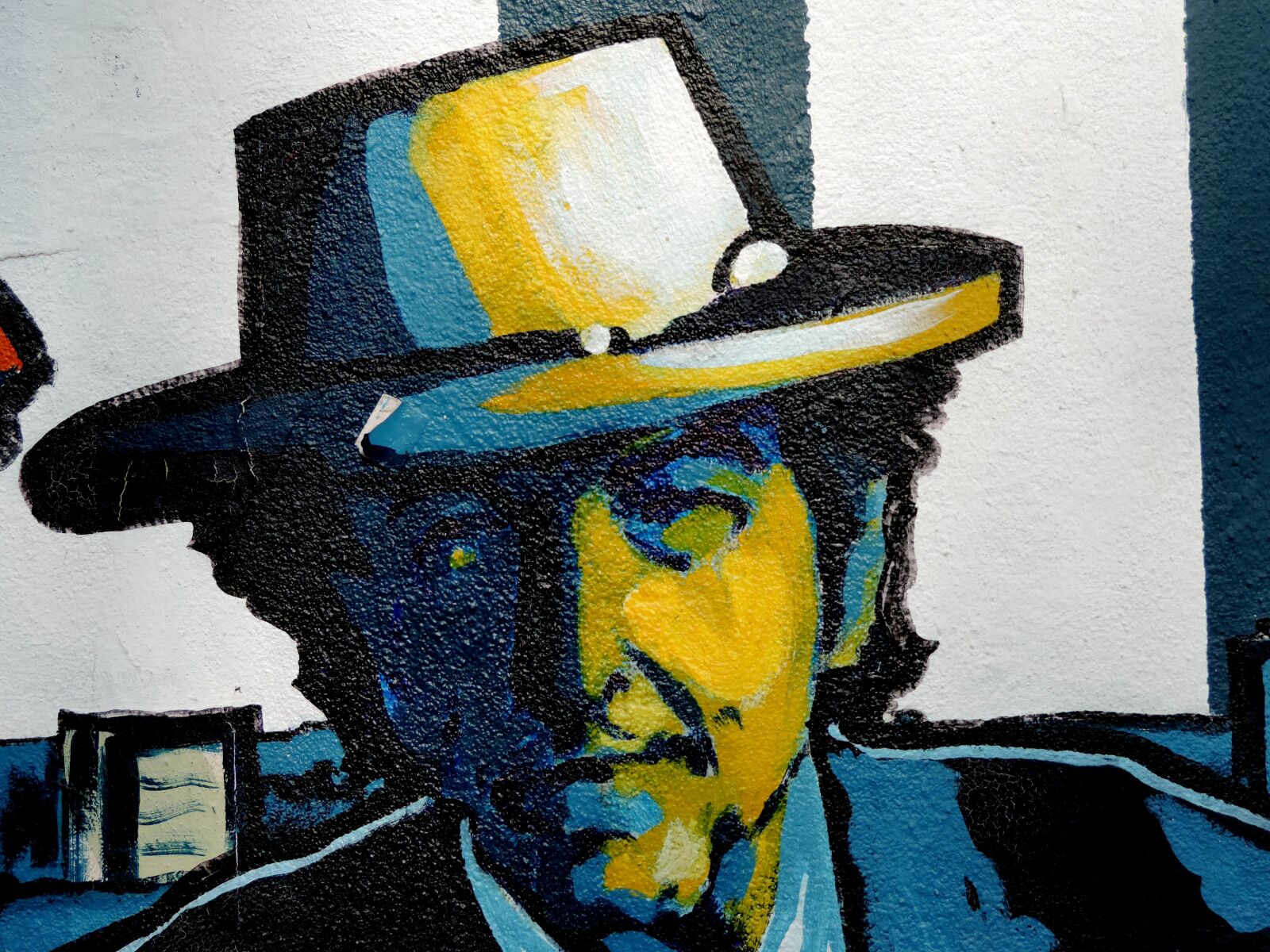 Nikon Coolpix P520 sample photo. Hat, clothing, graffiti, art photography