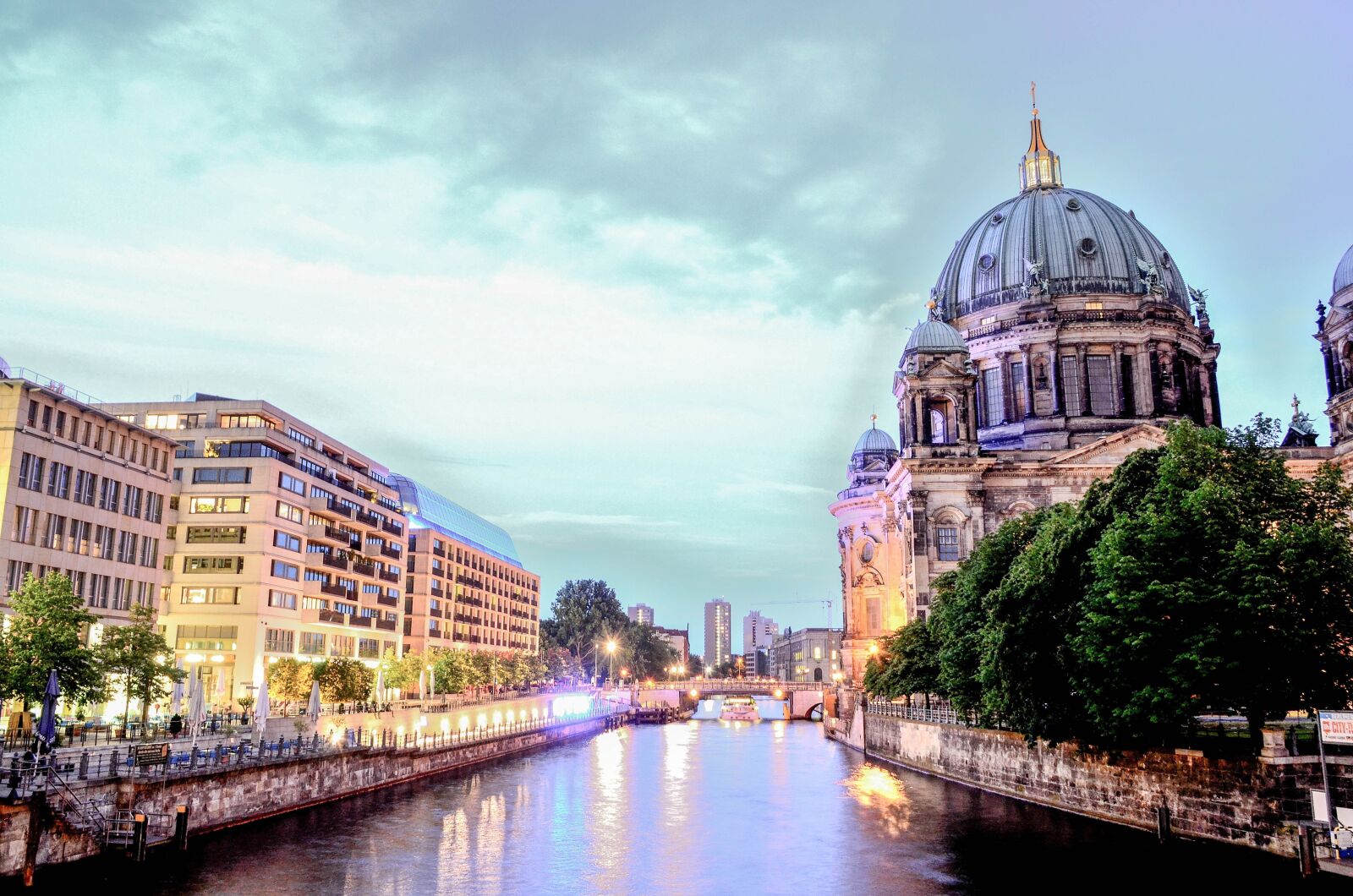 Nikon D7000 sample photo. Berlin cathedral, berlin, city photography