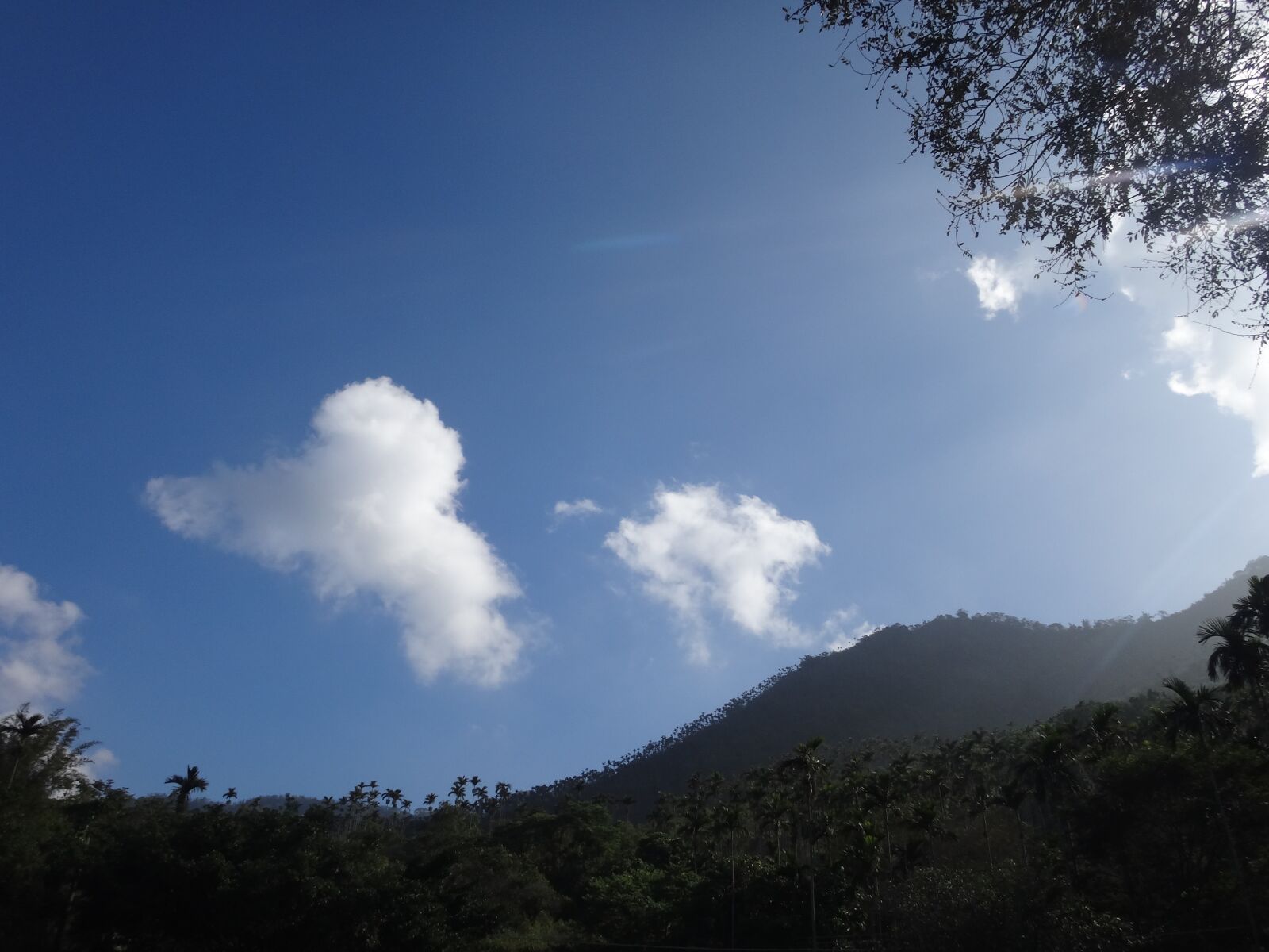 Sony DSC-TX55 sample photo. Sky, mountain, natural photography