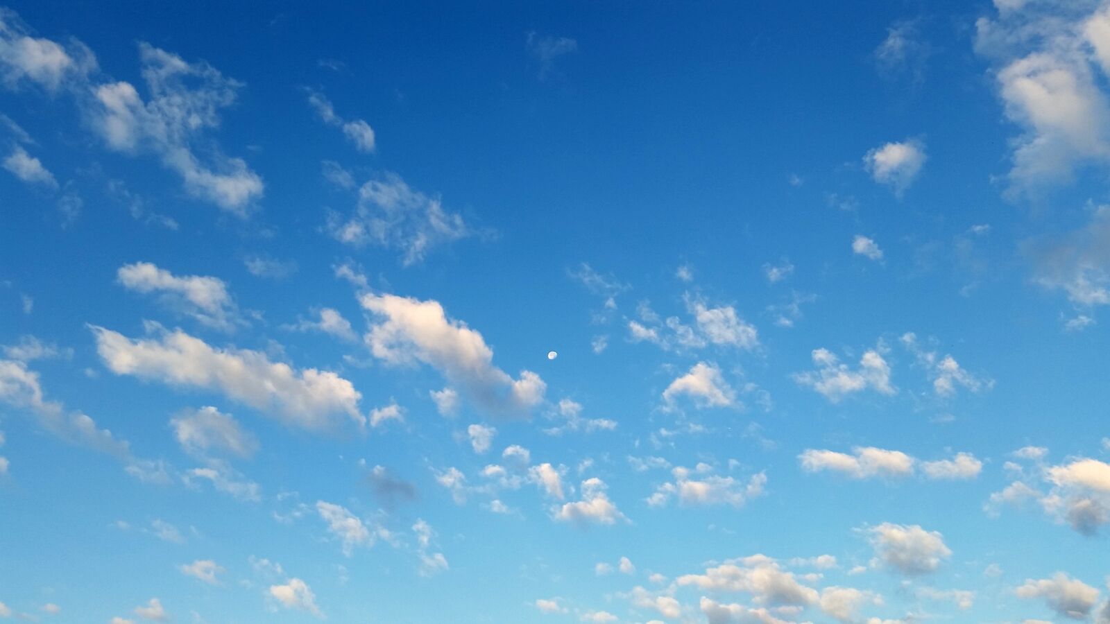 Samsung Galaxy S5 sample photo. Sky, clouds, moon photography