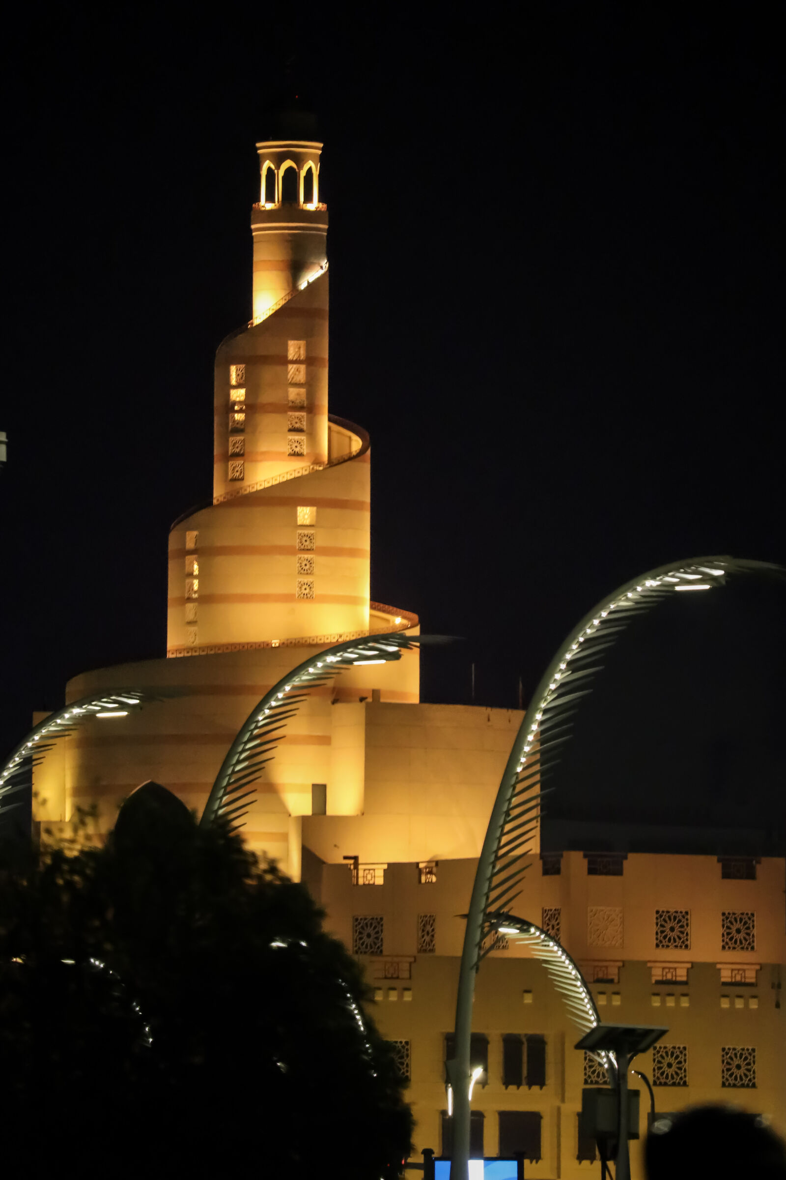 Canon EOS 80D sample photo. Spiral mosque photography