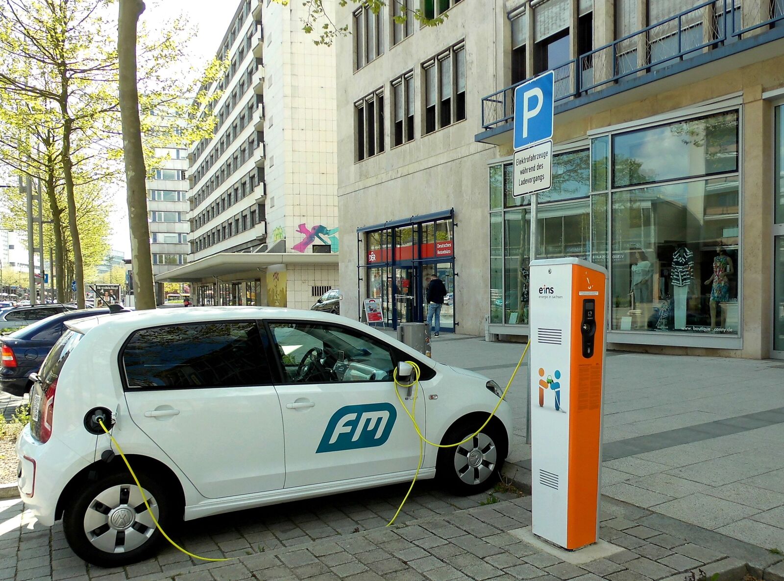 MEDION MD86824 sample photo. Electric car, charging station photography