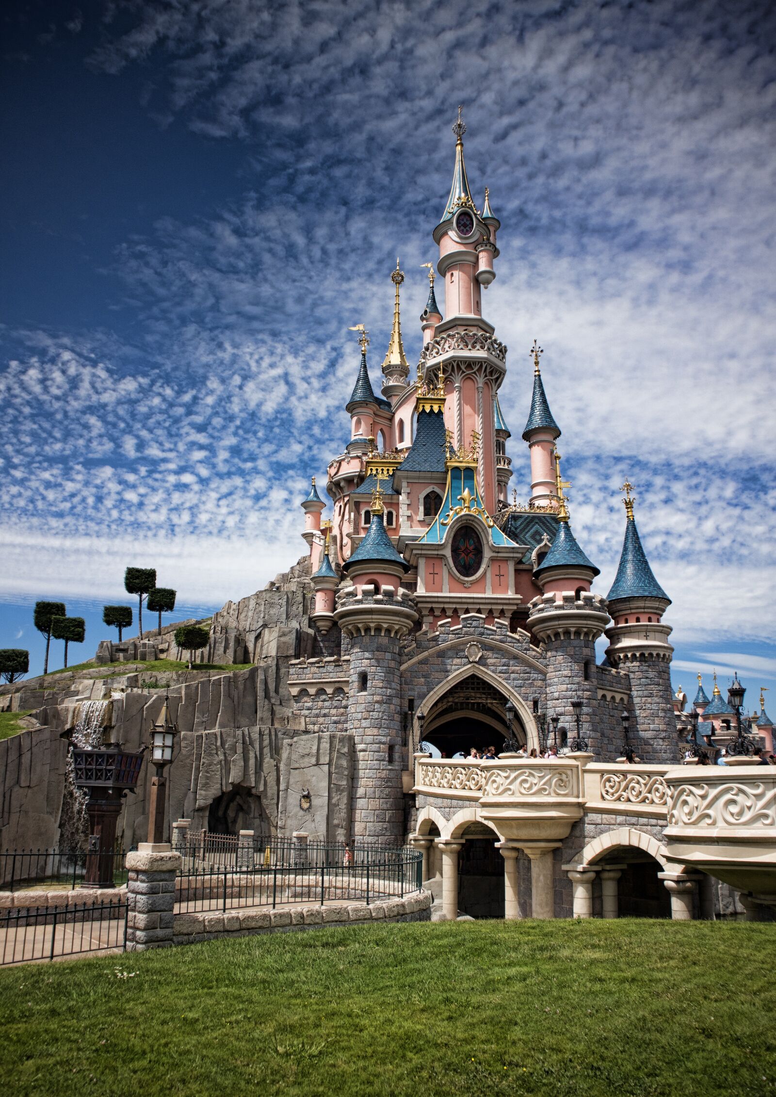 Canon EOS M10 sample photo. Disneyland, euro disney, castle photography