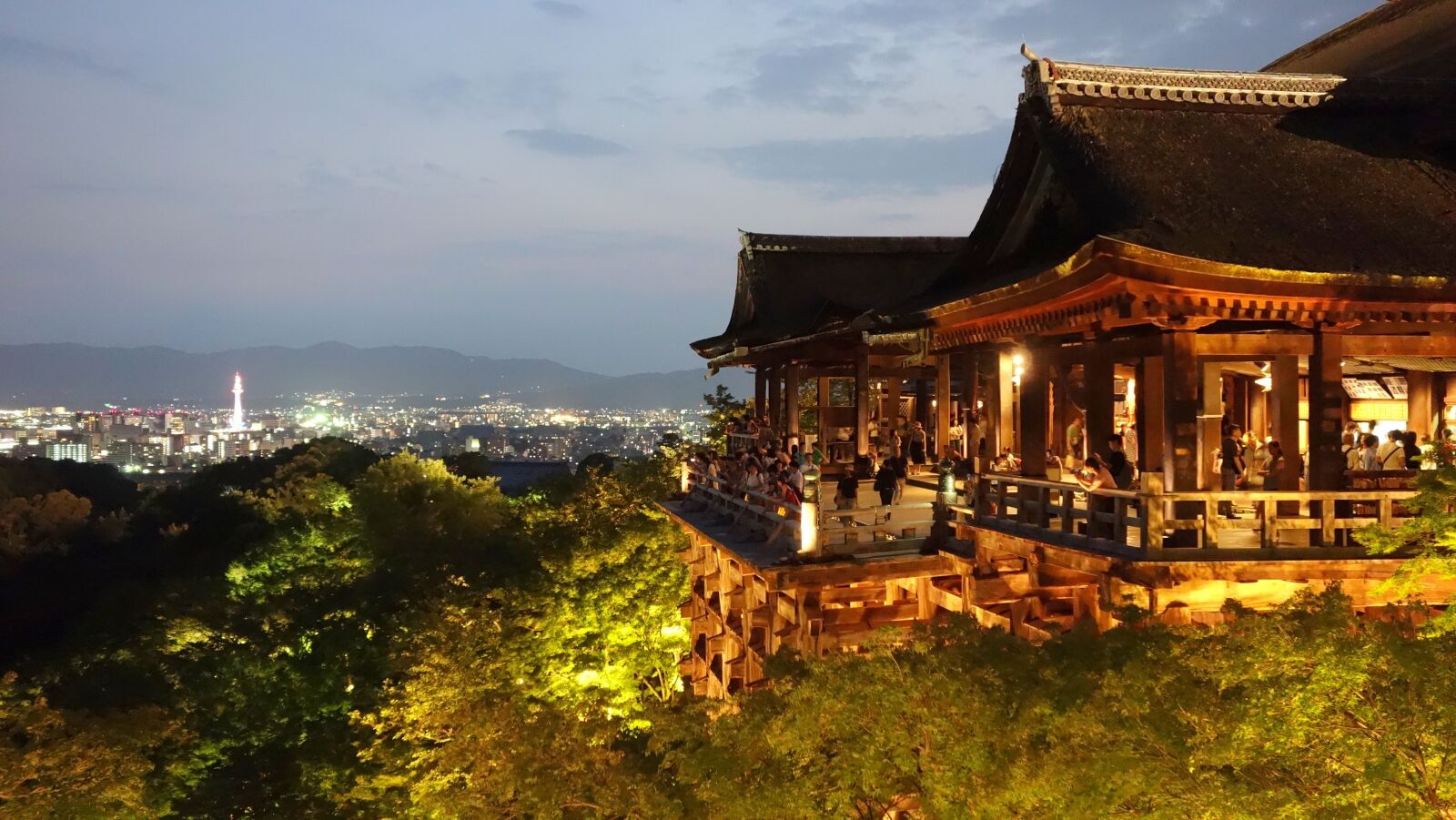 Sony Cyber-shot DSC-RX100 sample photo. Kyoto, kiyomizu-dera temple, night photography
