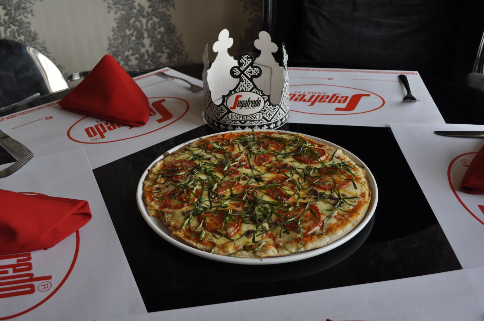 Nikon D5000 sample photo. Food, restaurant, dinner photography