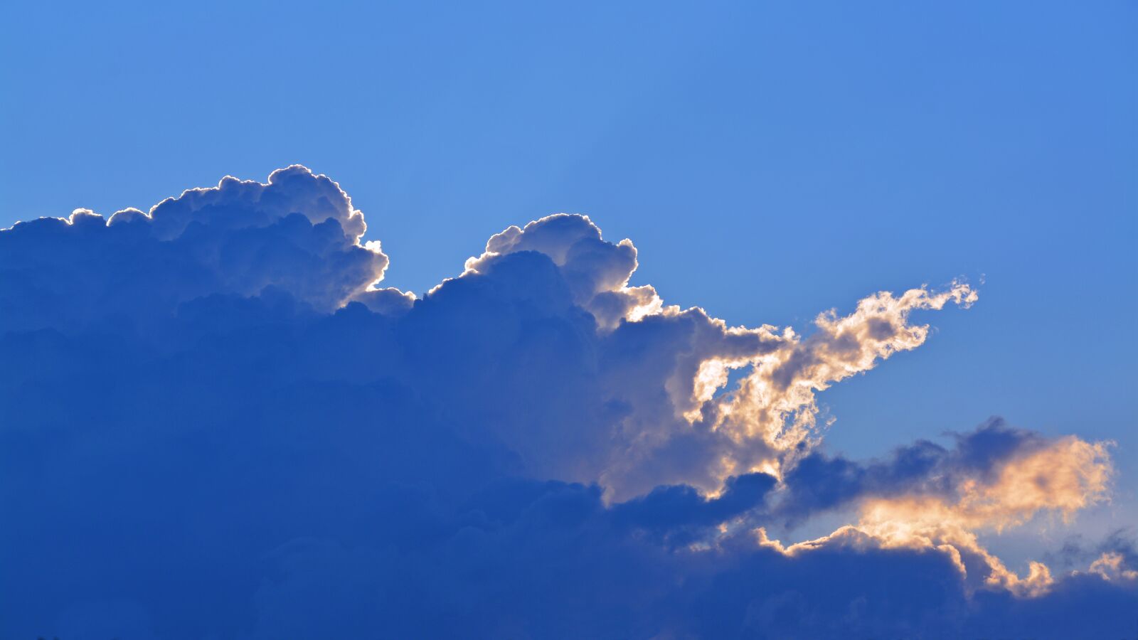 Nikon D5200 sample photo. Sky, clouds, dark clouds photography