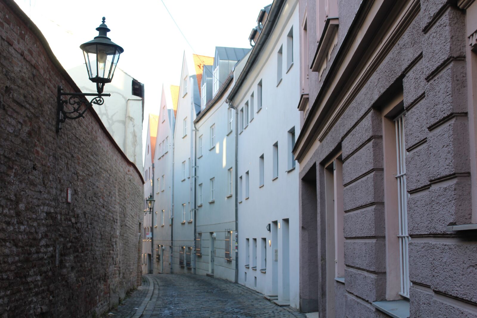Canon EOS 1200D (EOS Rebel T5 / EOS Kiss X70 / EOS Hi) sample photo. Augsburg, historic center, architecture photography