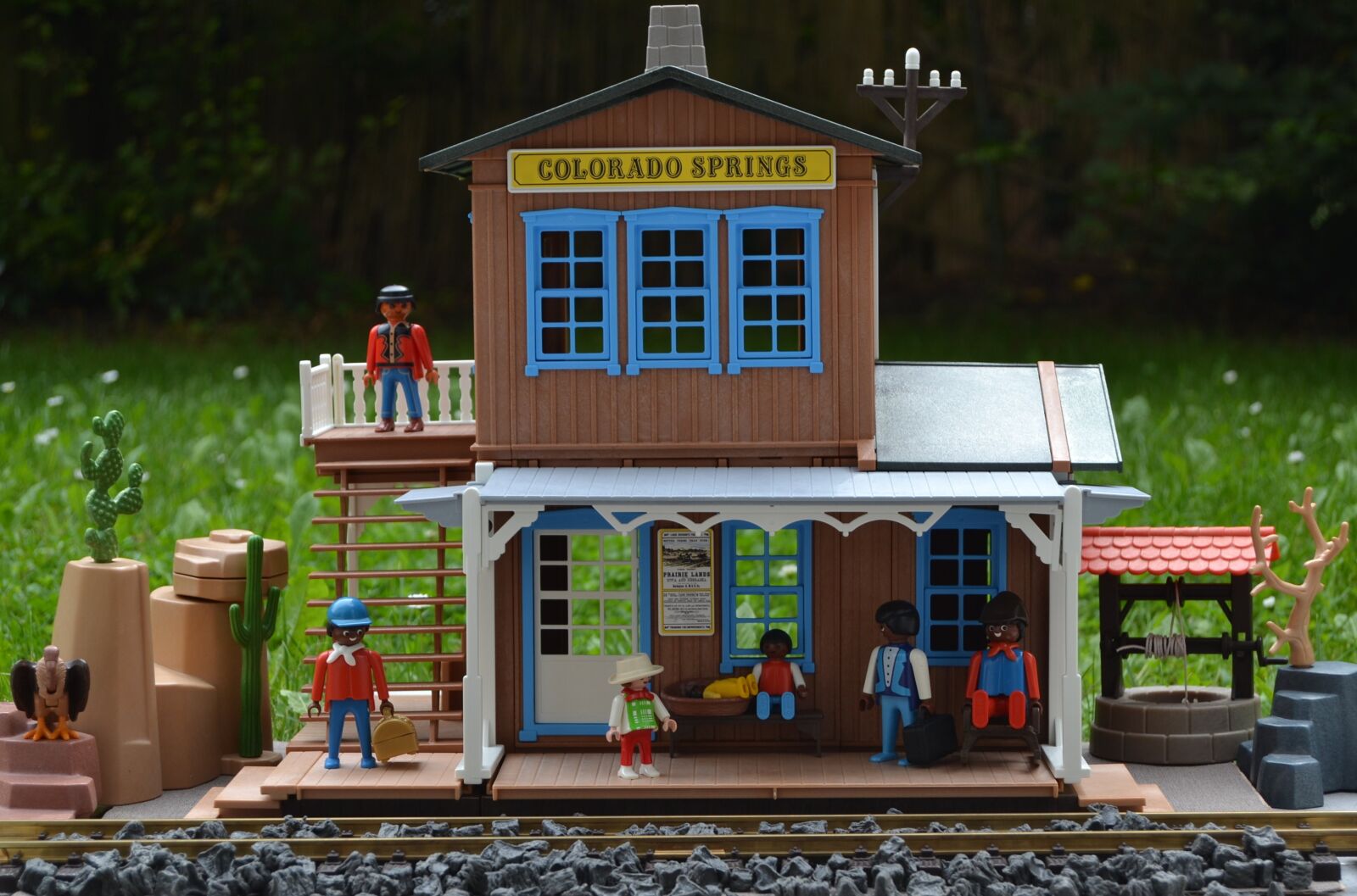 Nikon D3100 sample photo. Playmobil, western, railway station photography
