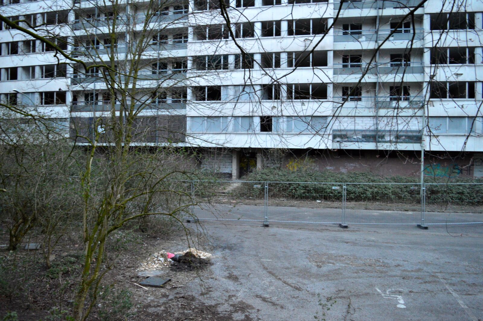 Nikon D3200 sample photo. Duisburg, break up, ruhr photography