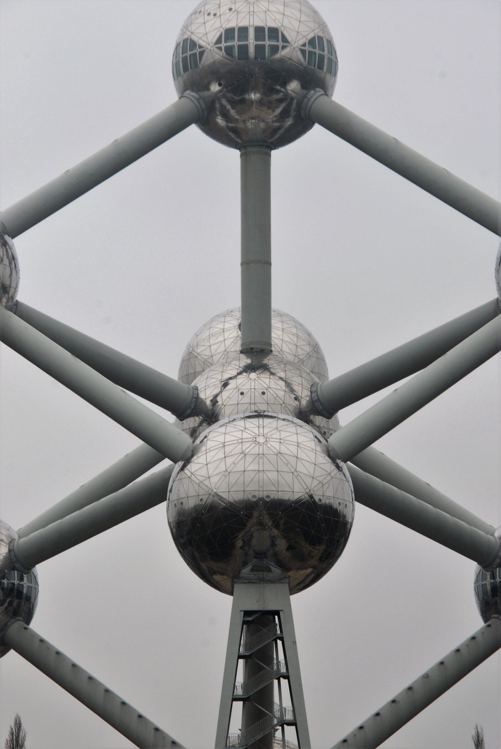 Nikon D80 sample photo. Atomium, science, ball photography