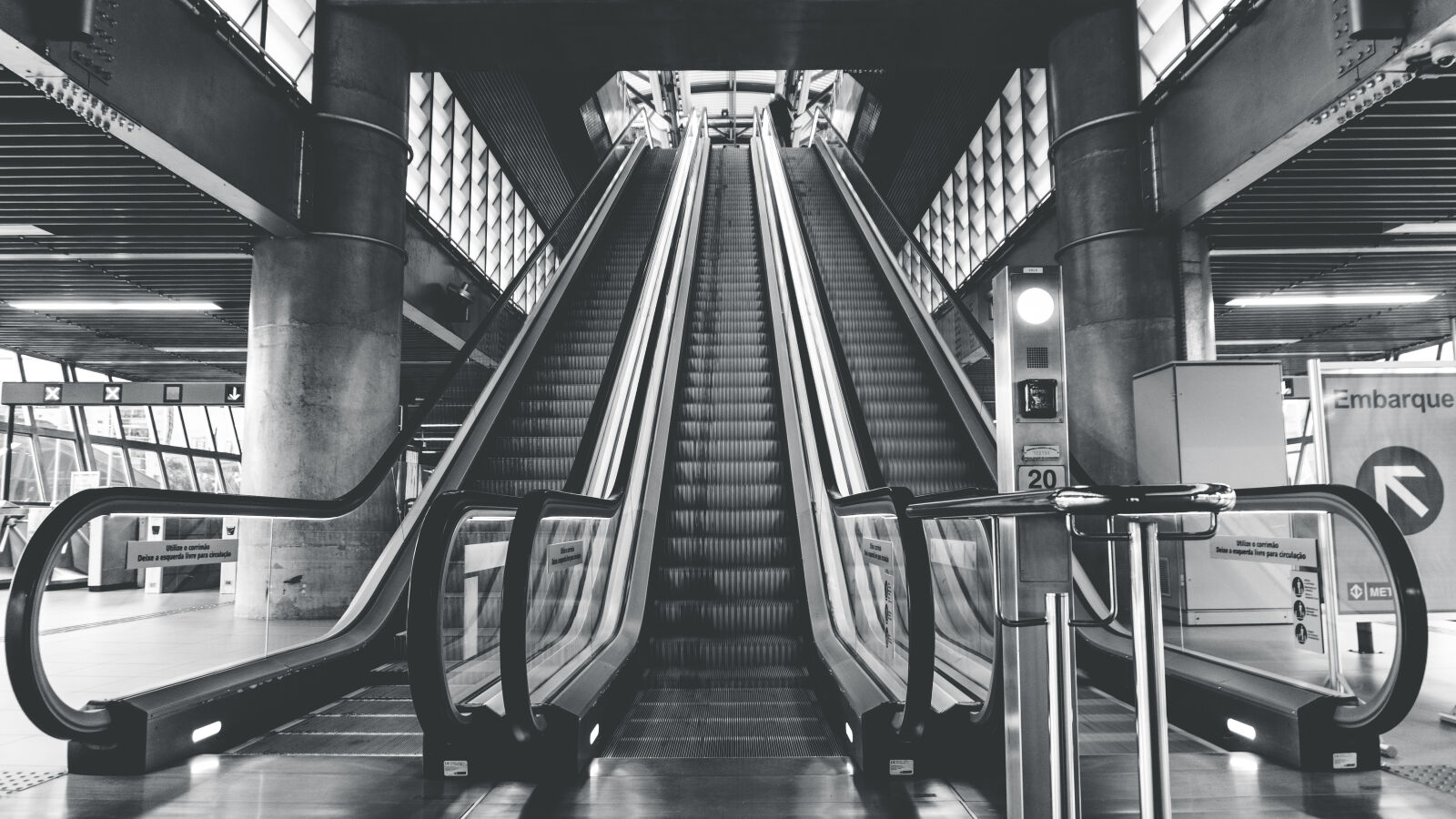 Sony a6300 sample photo. Building, indoors, black, and photography