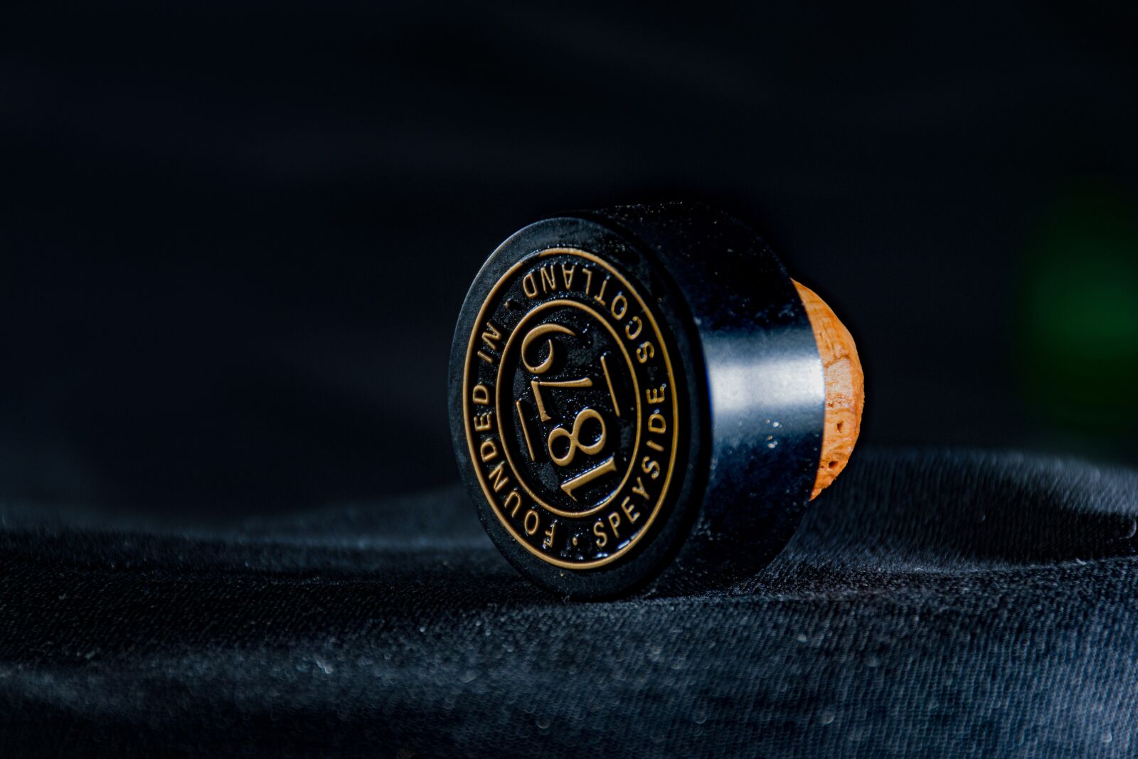 Nikon D5600 sample photo. Whisky, alcohol, home photography