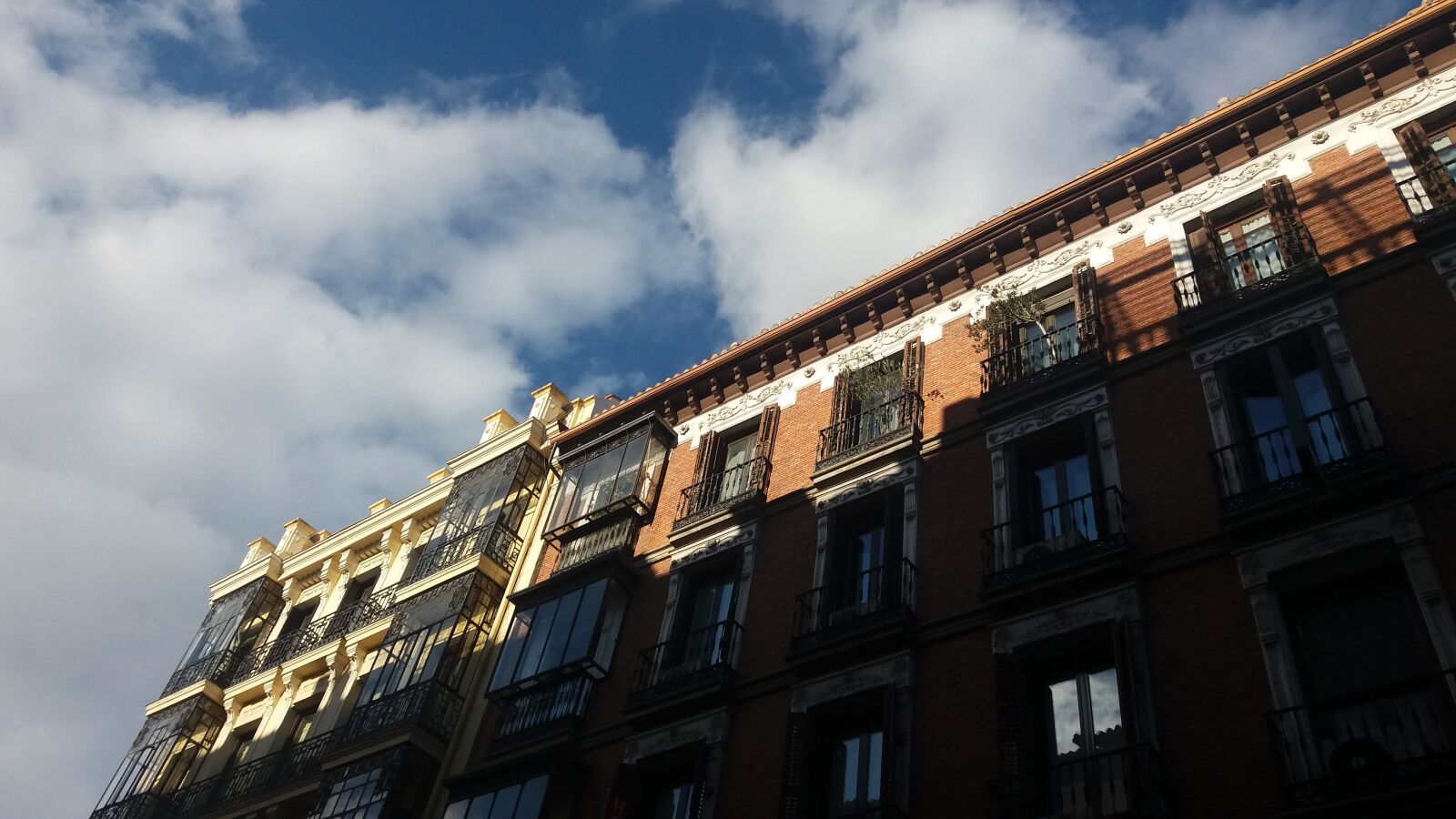 Samsung Galaxy J5 sample photo. City, madrid, urban photography