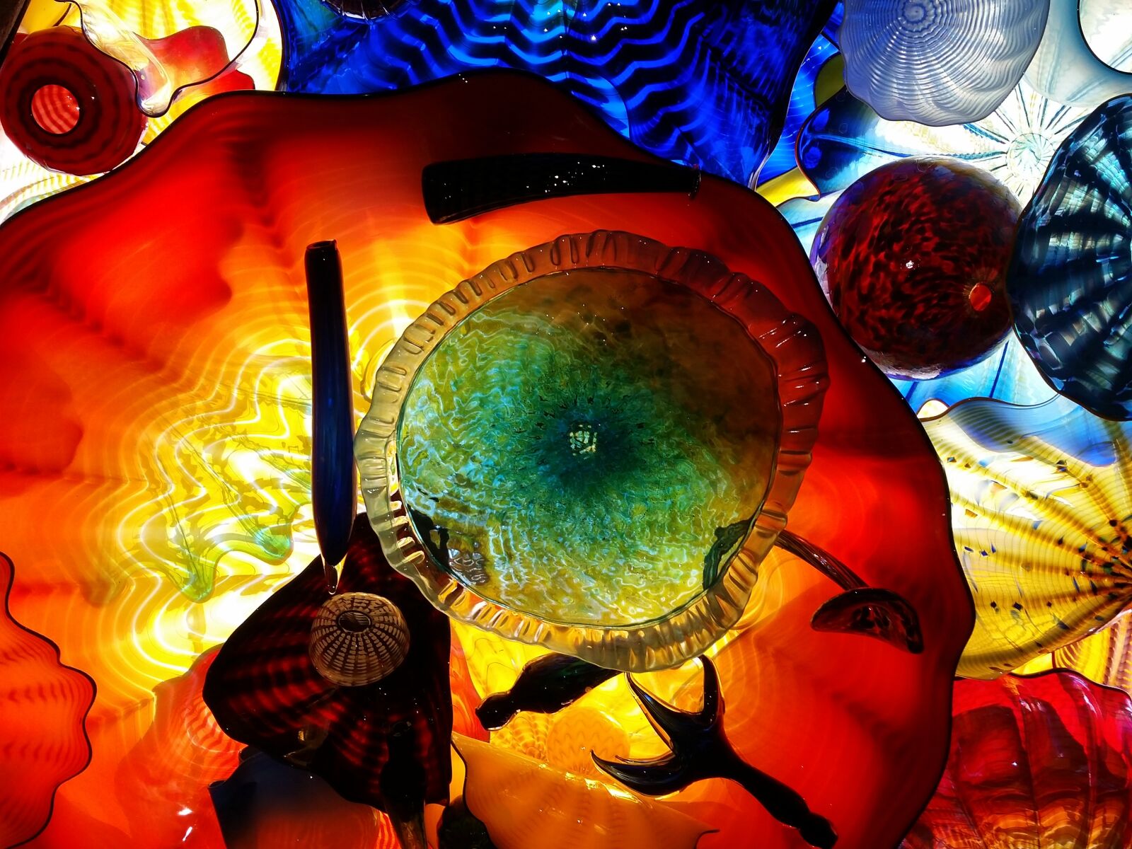 Samsung Galaxy S5 sample photo. Glass, art, design photography