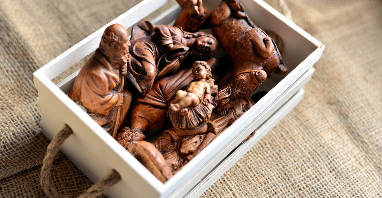 Nikon D610 sample photo. Christmas crib figures, christmas photography