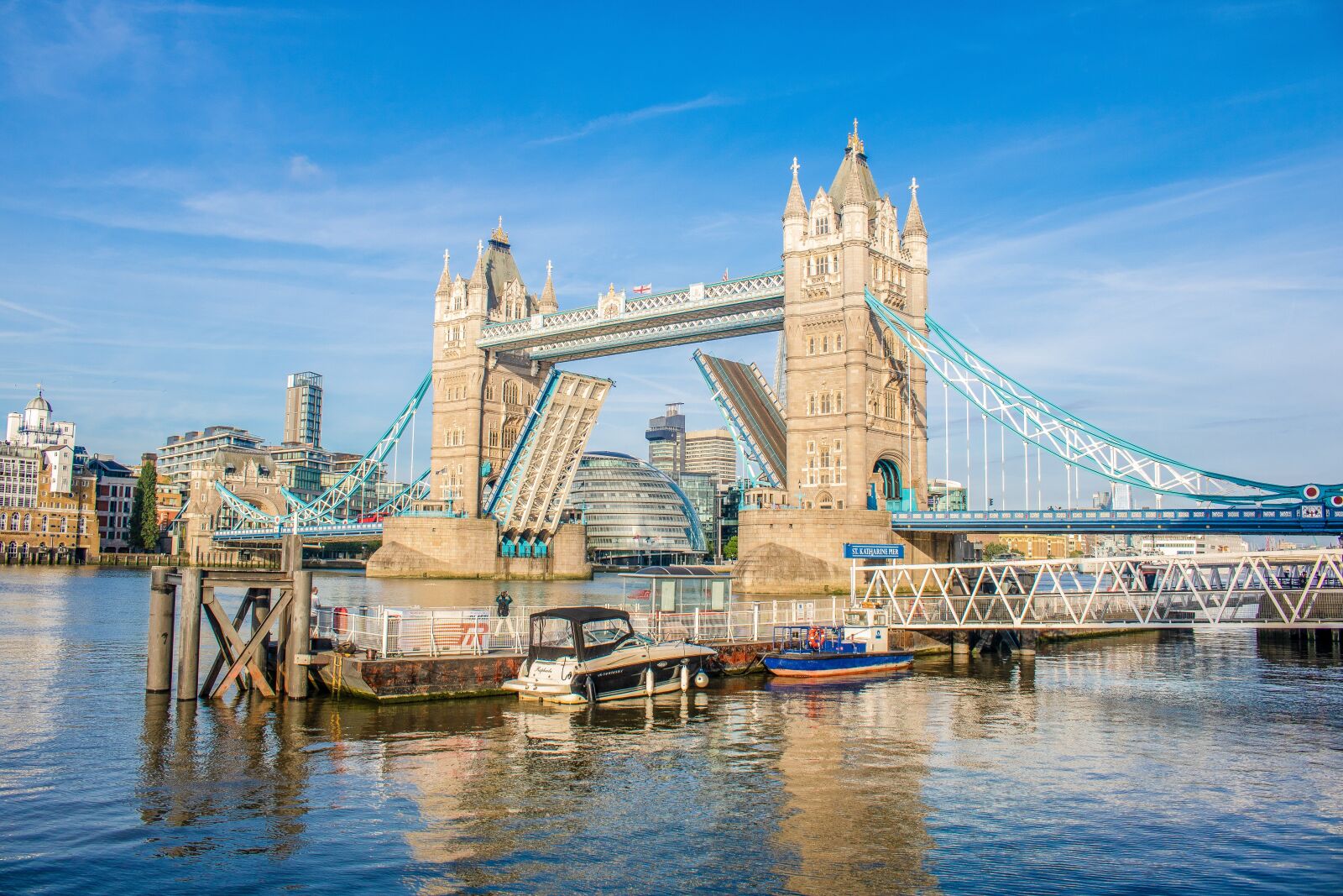 Canon EOS 750D (EOS Rebel T6i / EOS Kiss X8i) sample photo. London, tower bridge, england photography