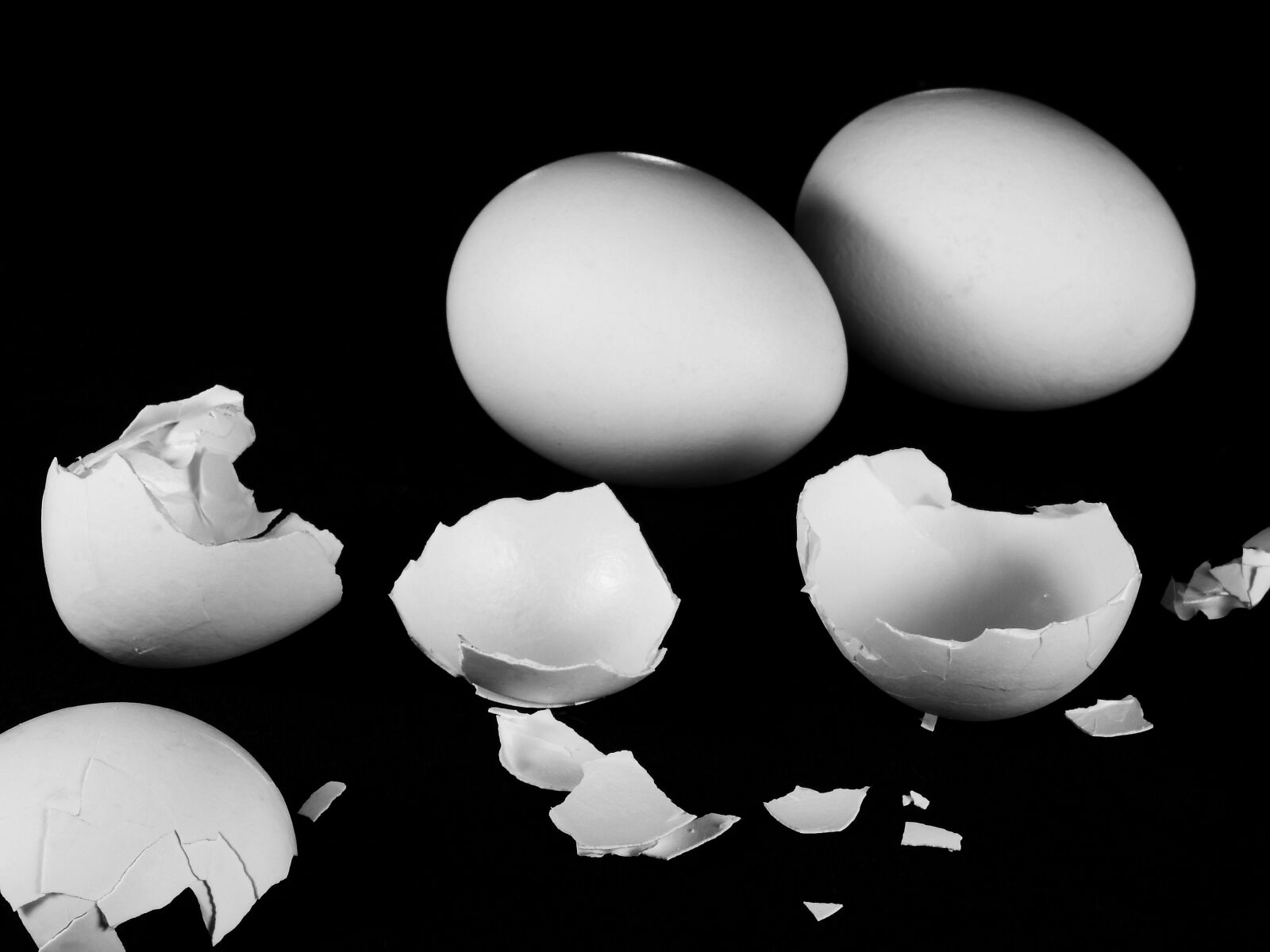 Nikon Coolpix P900 sample photo. Egg, hen's egg, eggshell photography