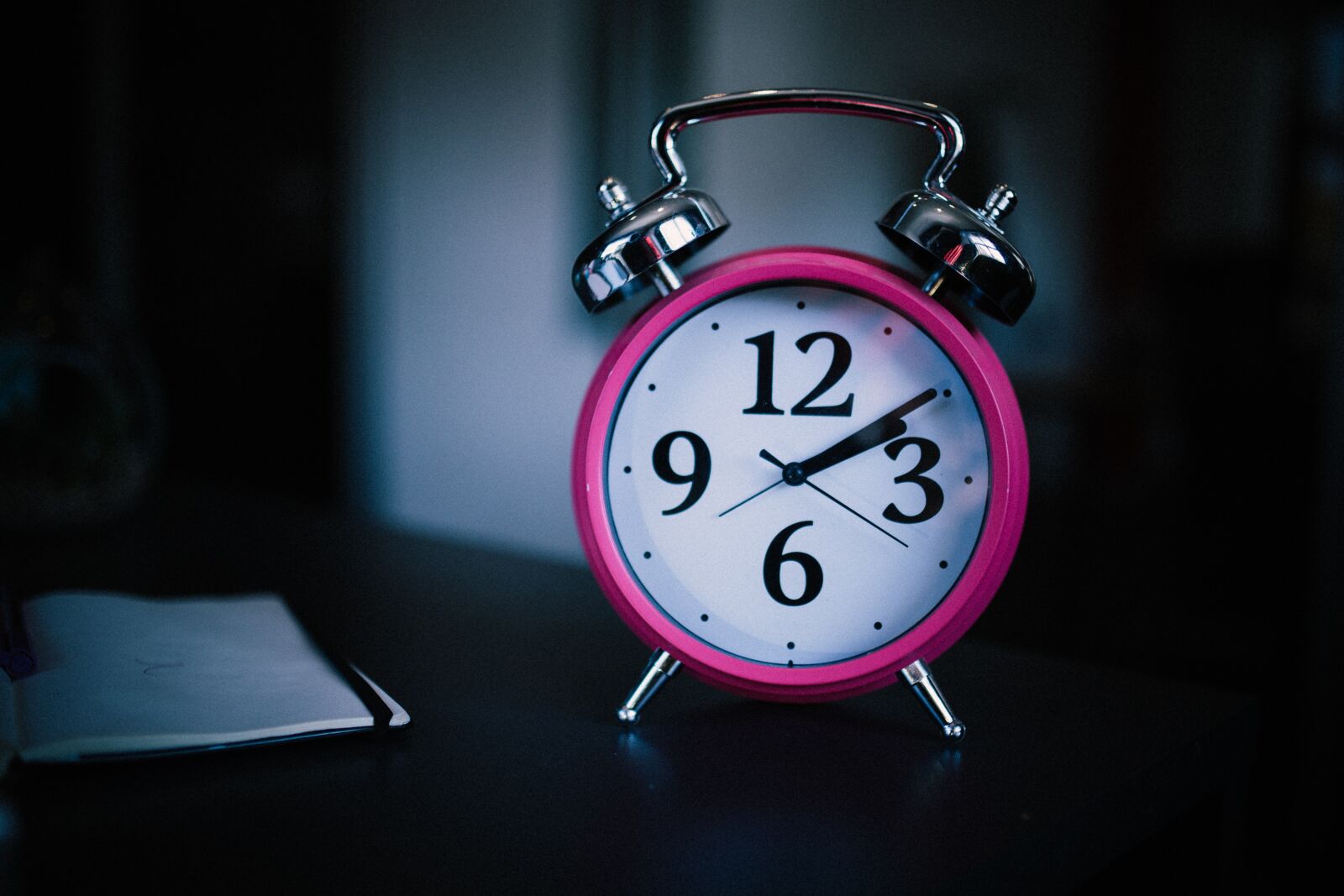 Canon EOS 6D sample photo. Alarm clock, clock, macro photography