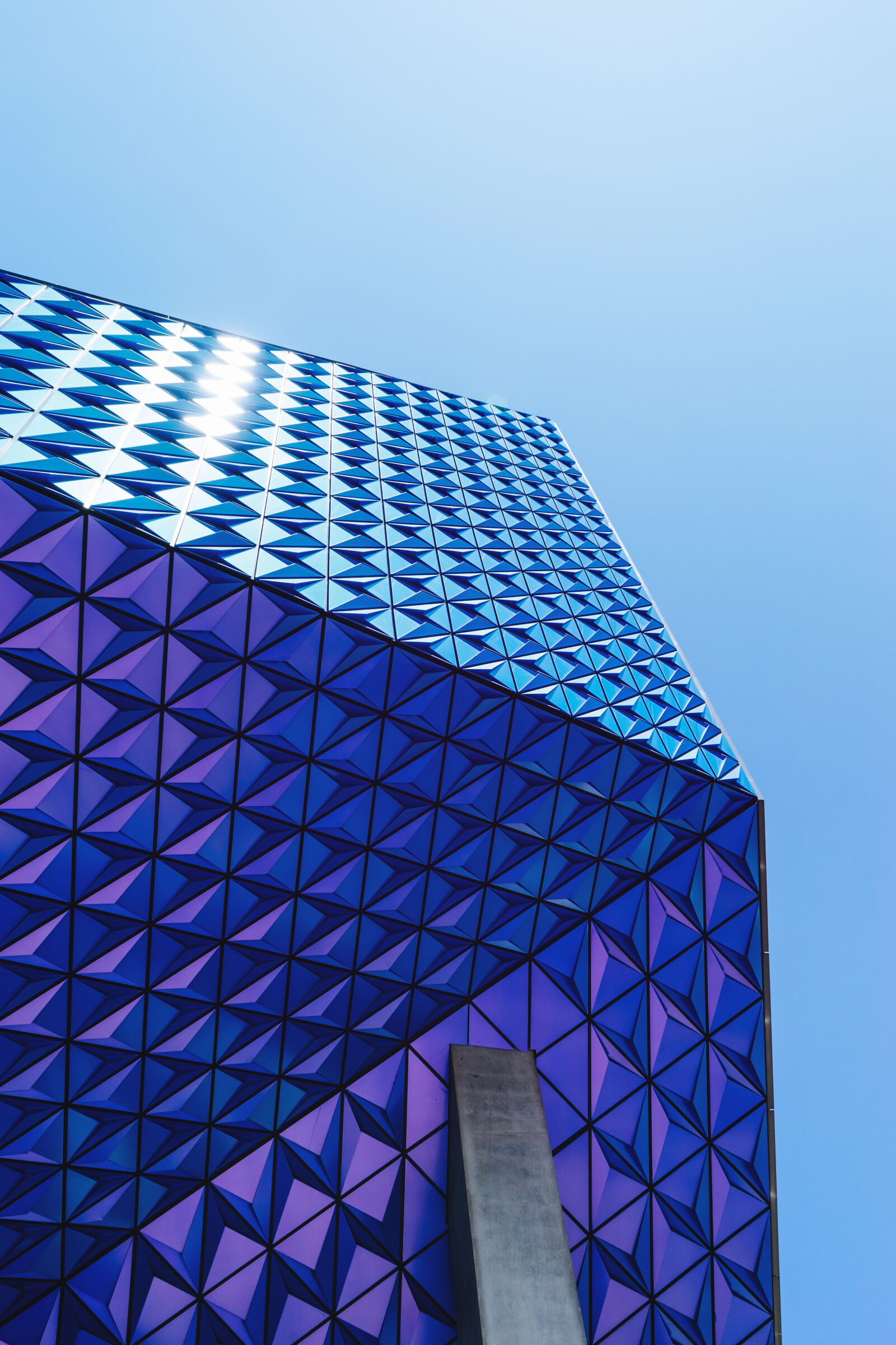 Sony a7 II + Sony FE 28-70mm F3.5-5.6 OSS sample photo. Architecture, art, blue, sky photography