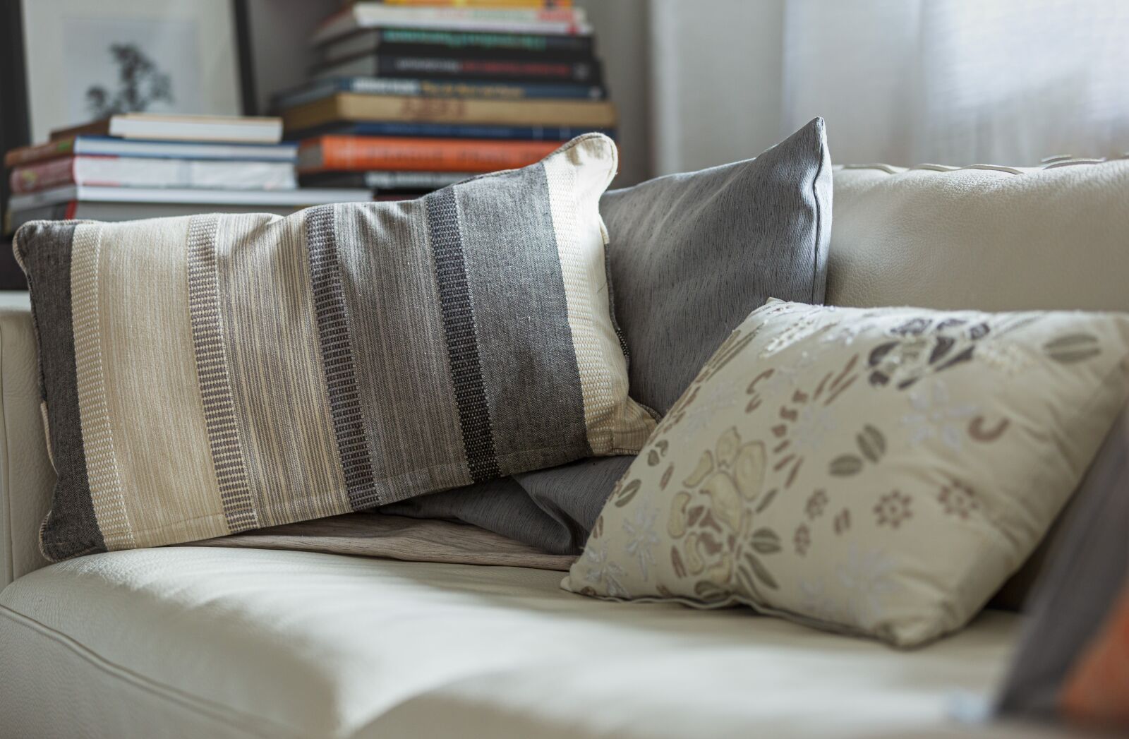 Canon EOS 5D Mark III sample photo. Upholstery, deco, grey photography
