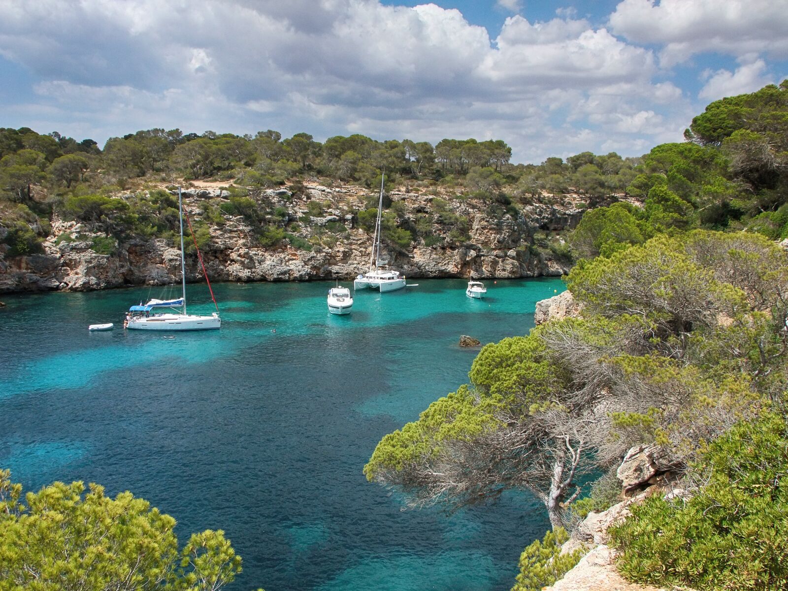 FujiFilm FinePix S200EXR (FinePix S205EXR) sample photo. Mallorca, bay, sea photography