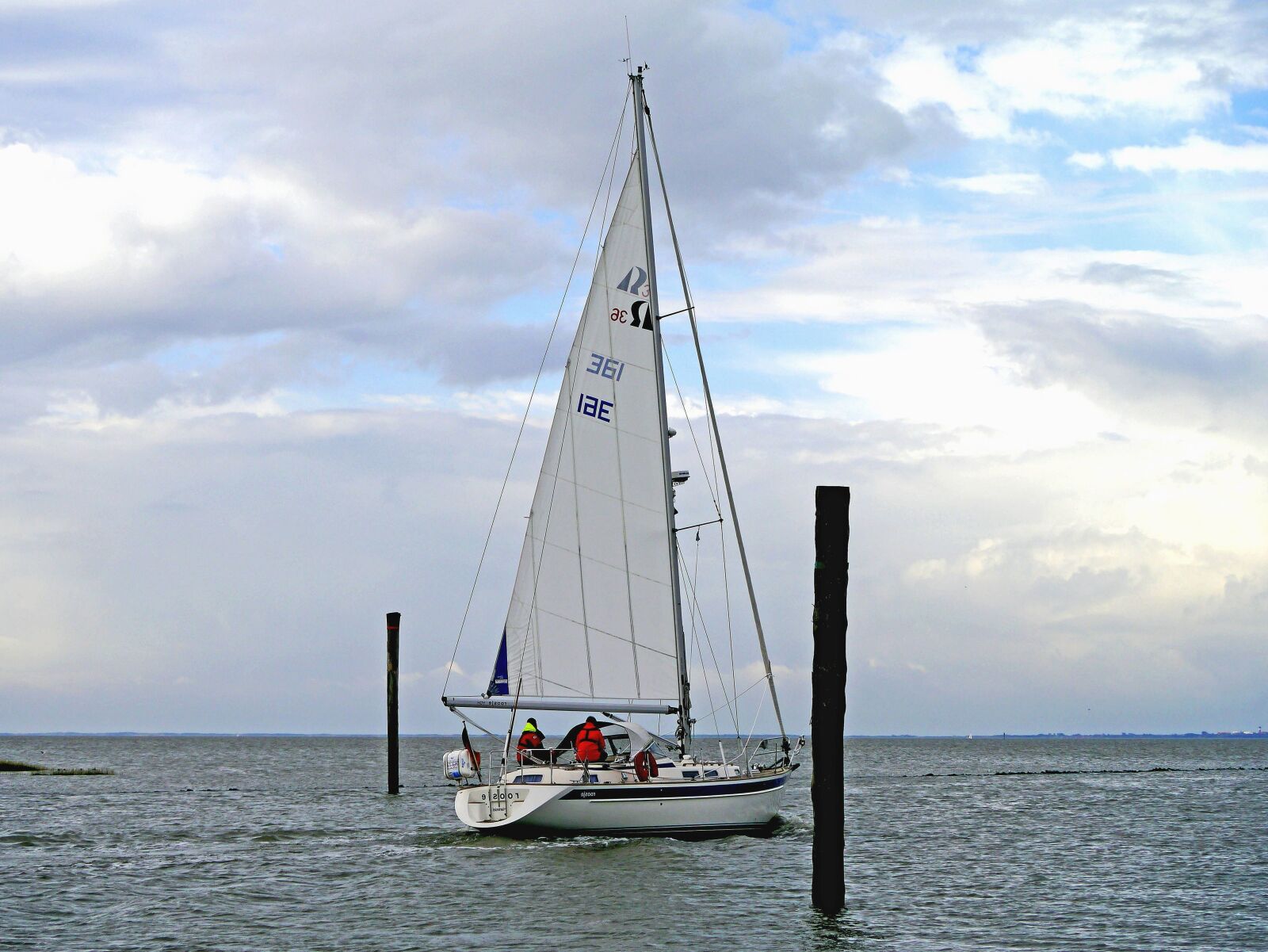 Panasonic Lumix DMC-G3 sample photo. Vessel, yacht, sailboat, boat photography