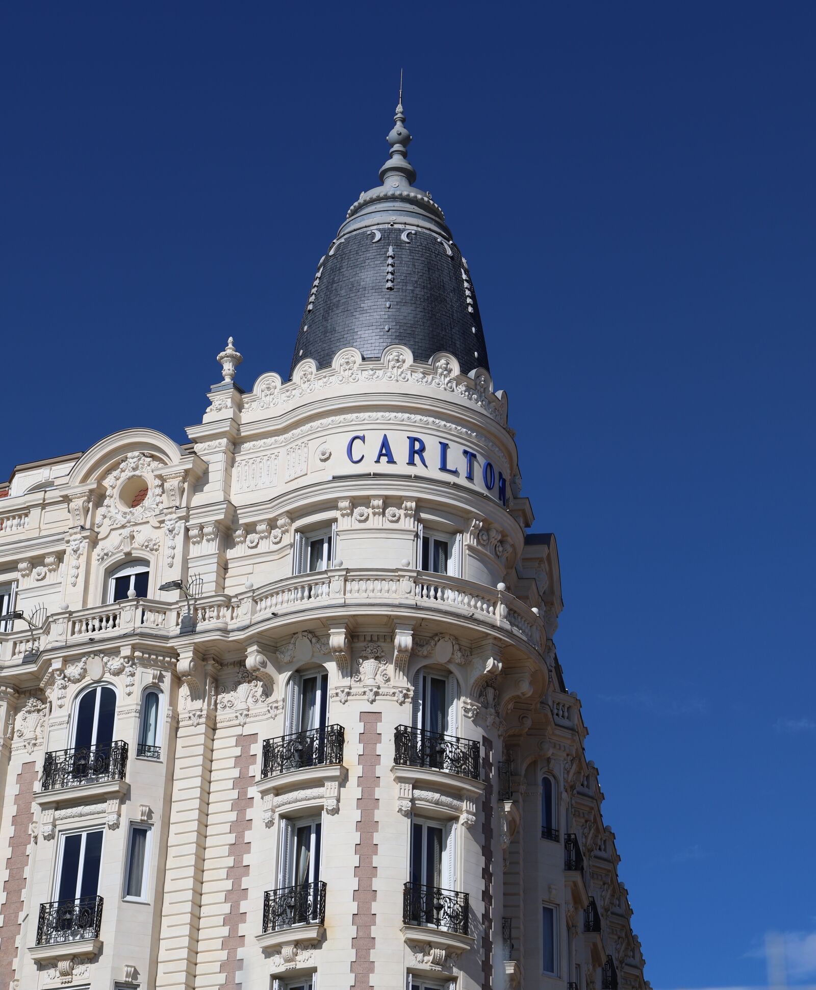 Canon EOS 6D Mark II sample photo. Architecture, all, building photography