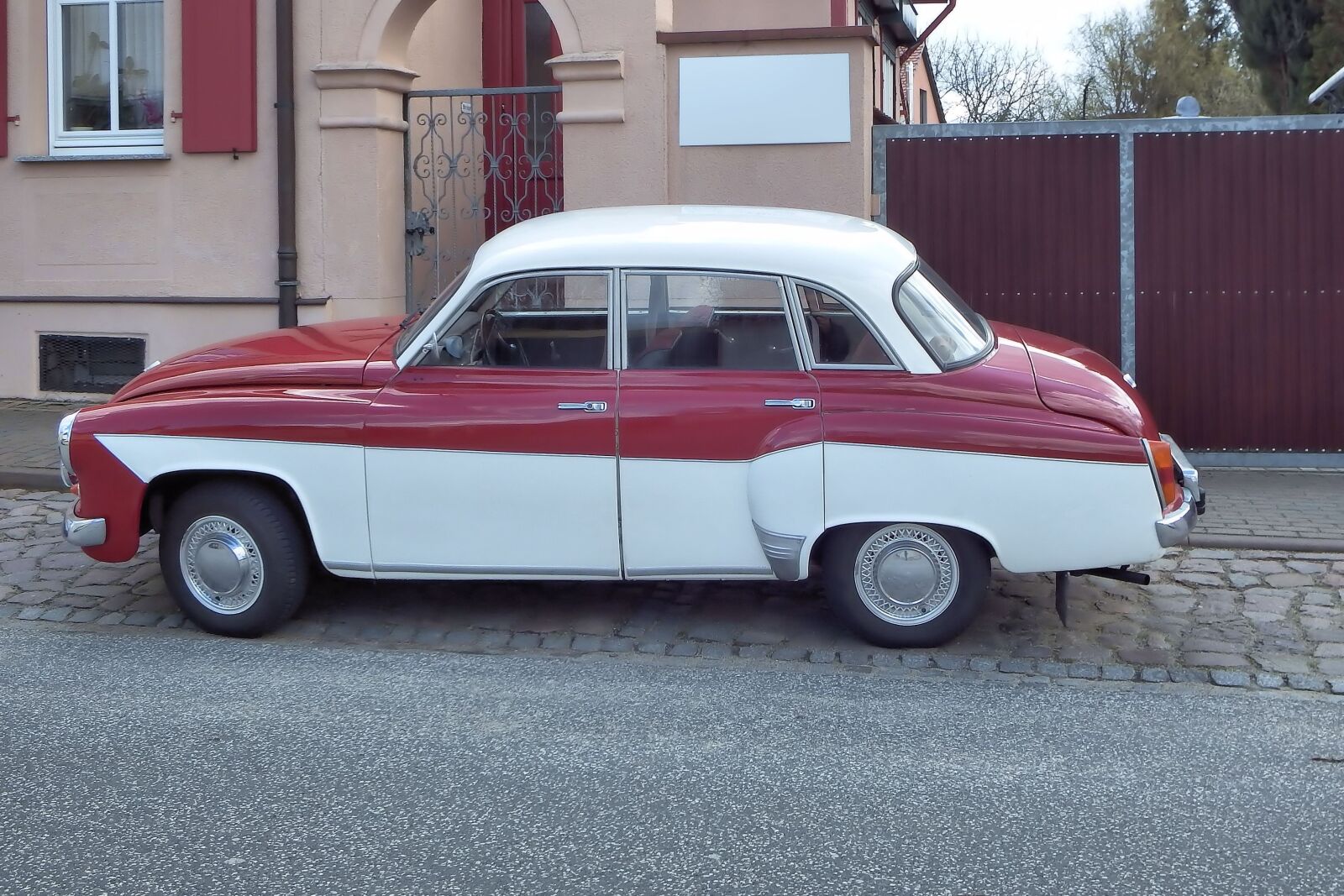 Fujifilm FinePix SL1000 sample photo. Auto, oldtimer, historically photography