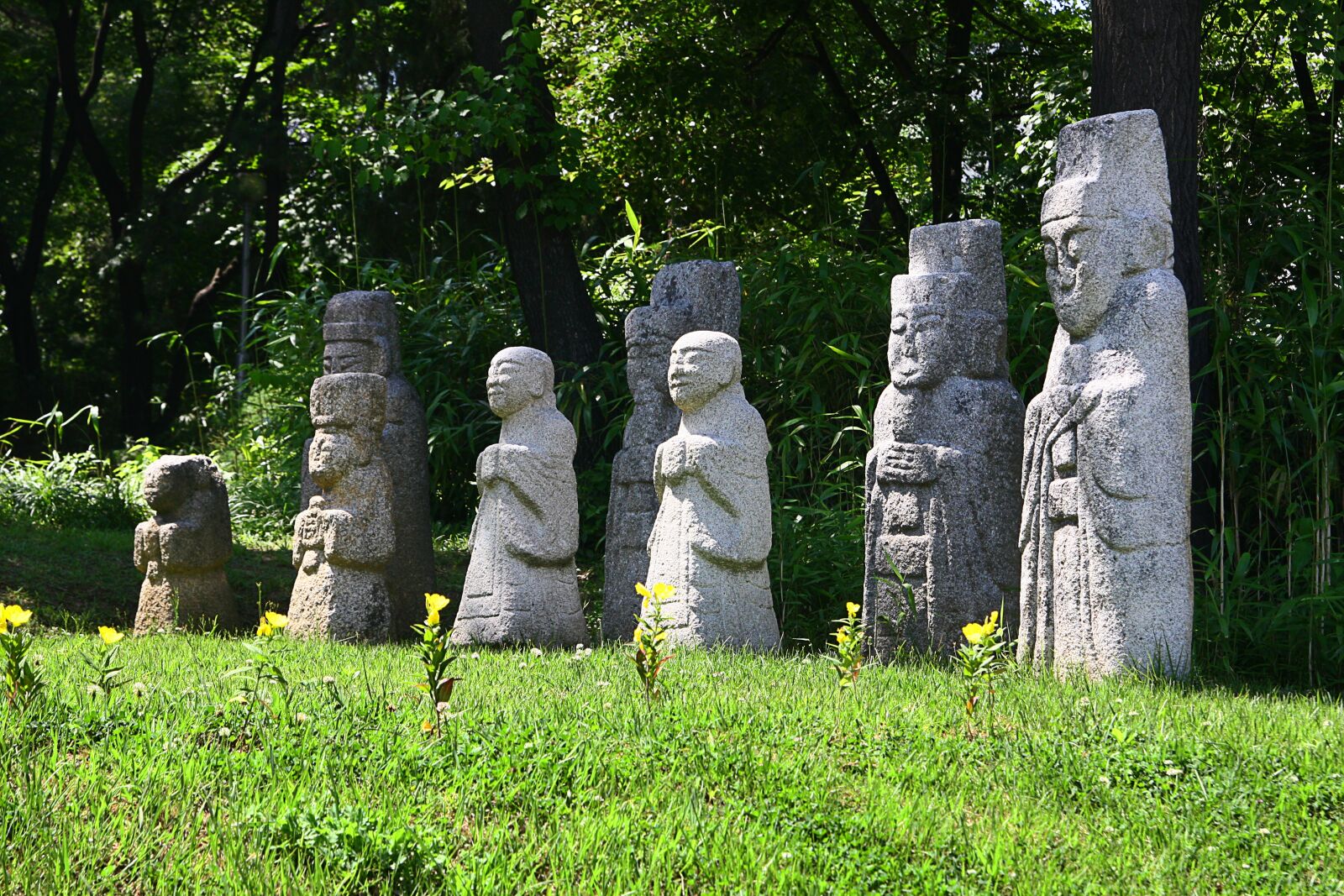 Canon EOS 40D sample photo. Garden, stone statue, sculpture photography