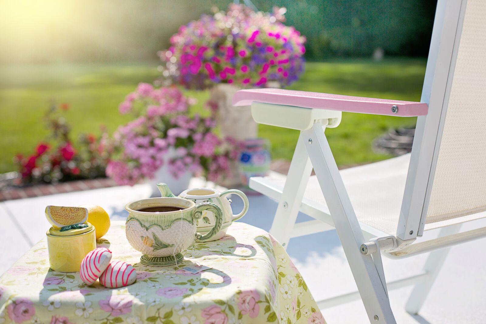 Canon EF 50mm F1.4 USM sample photo. Relax, summer, tea photography