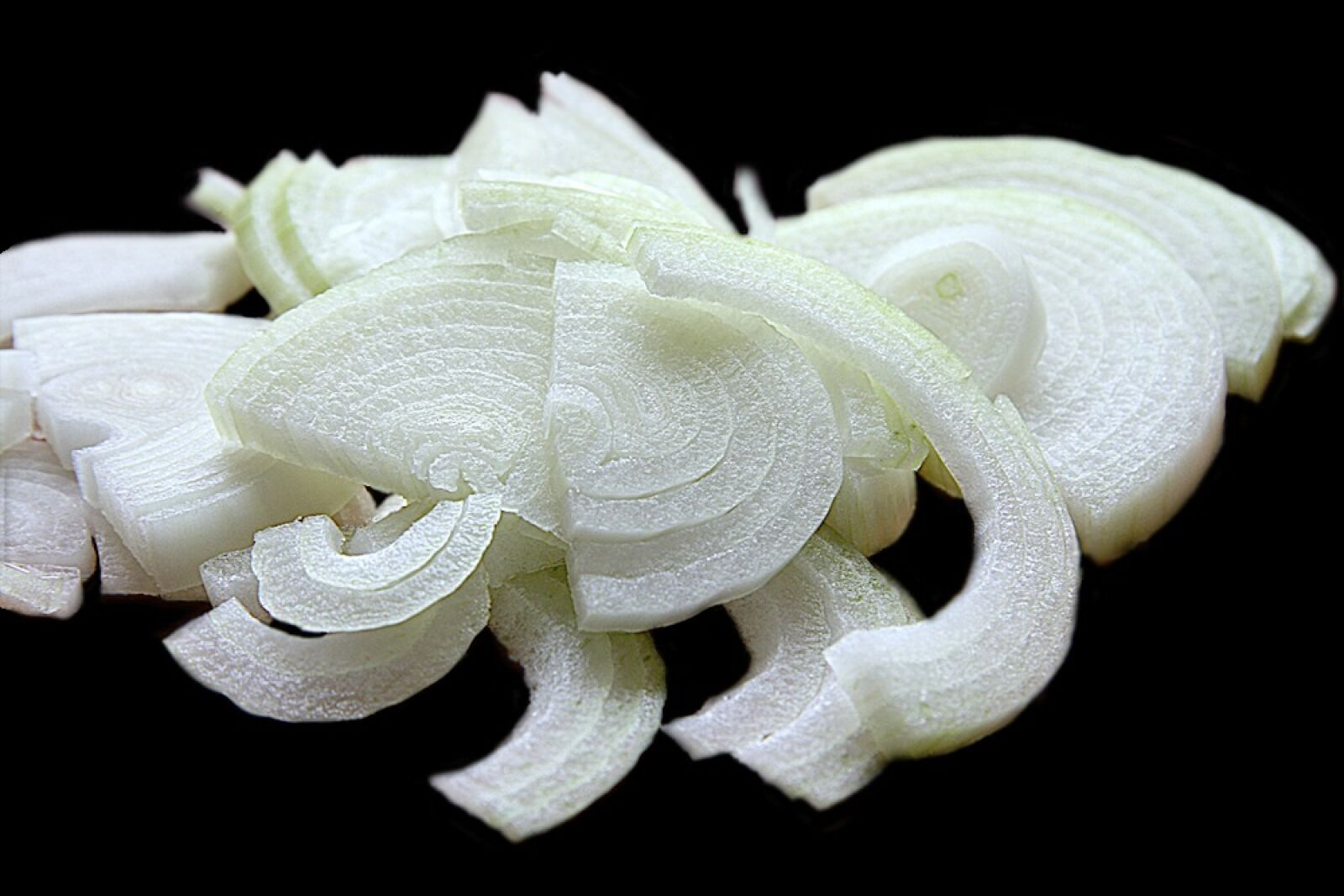 Canon EOS 40D sample photo. Onions, onion rings, cut photography