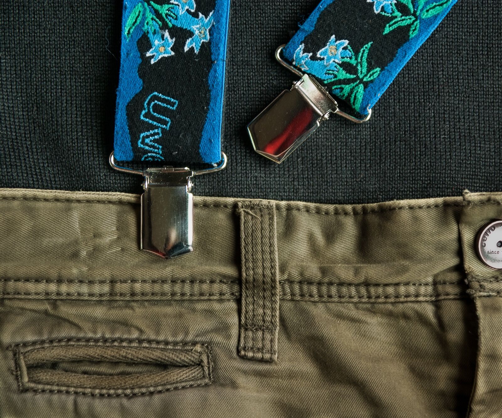 Pentax K10D sample photo. Pants, suspenders, tongs photography