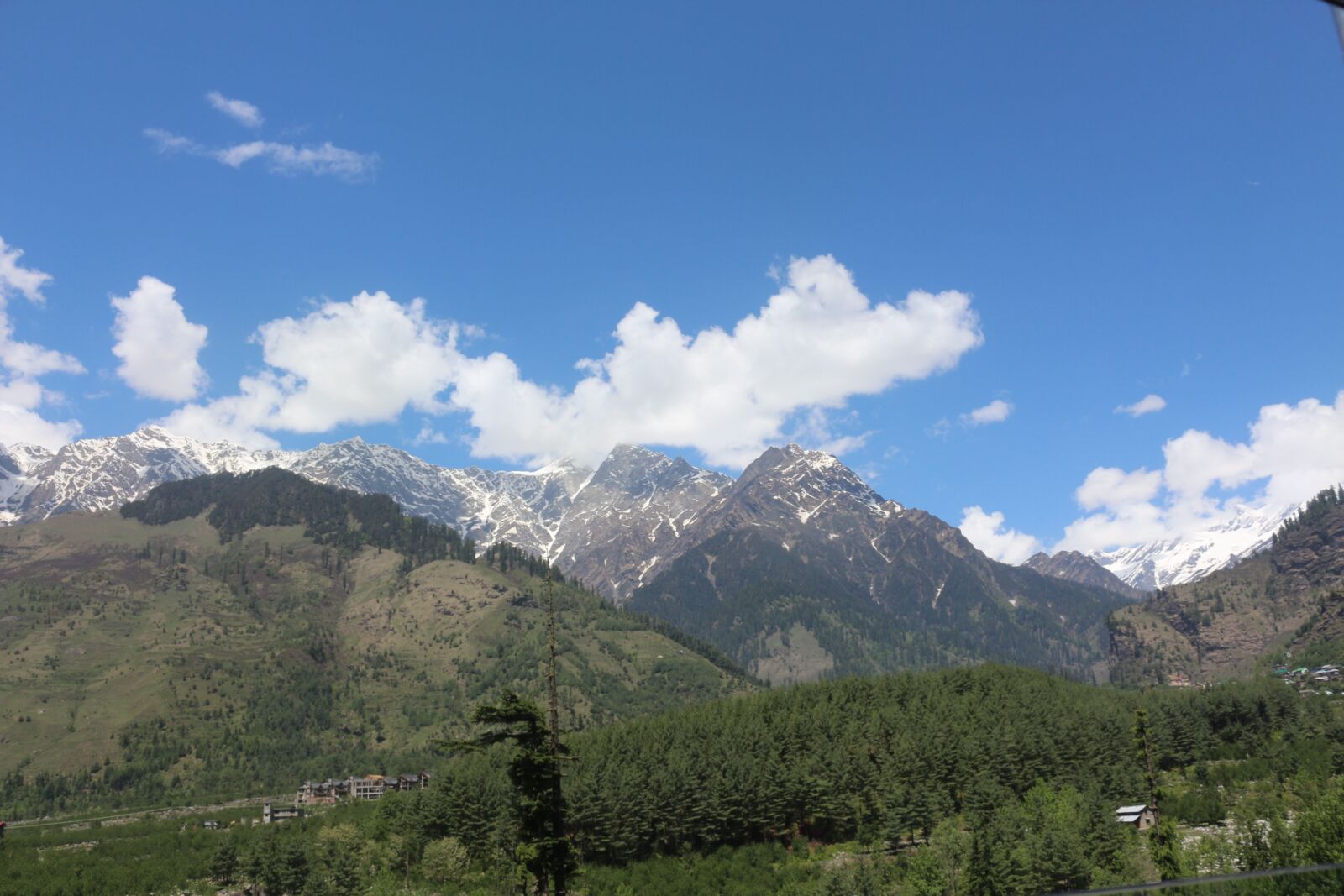 Canon EOS 700D (EOS Rebel T5i / EOS Kiss X7i) sample photo. Blue sky, mountains, mountain photography