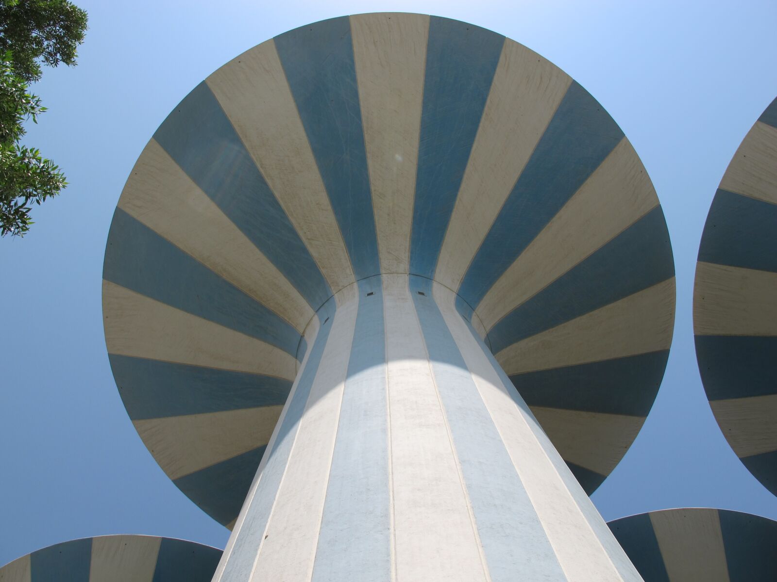 Canon PowerShot G12 sample photo. Kuwait, water towers, arabian photography