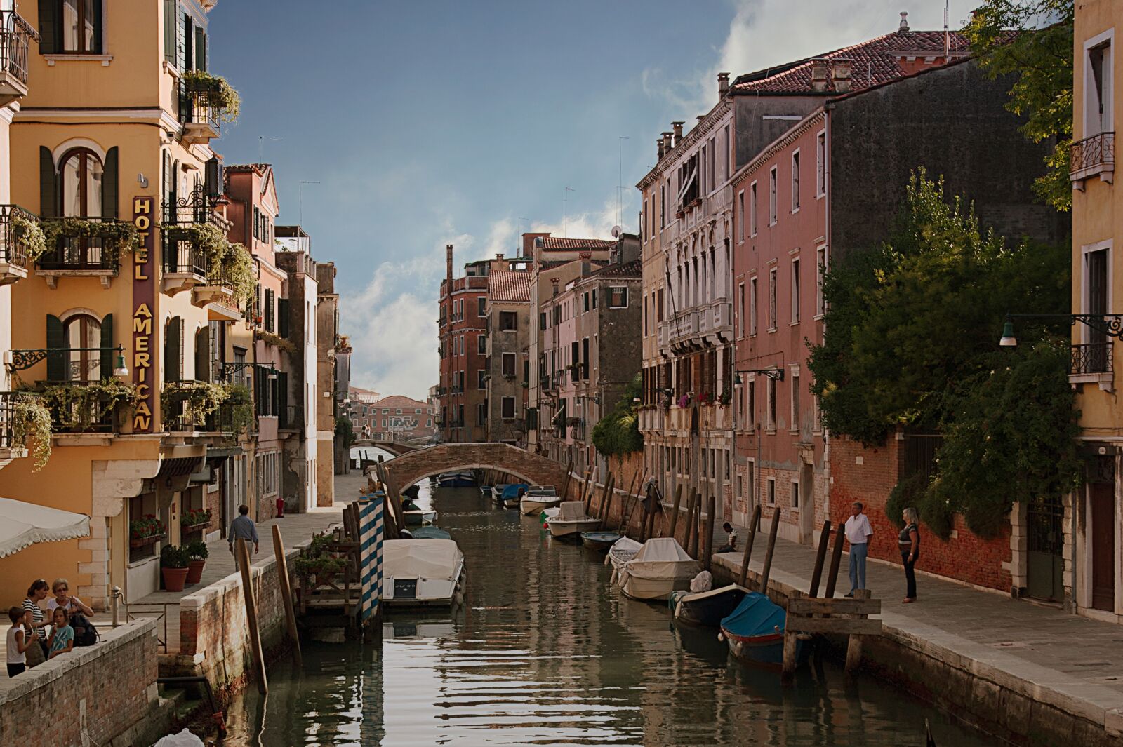Nikon D700 sample photo. Architecture, boats, bridge photography
