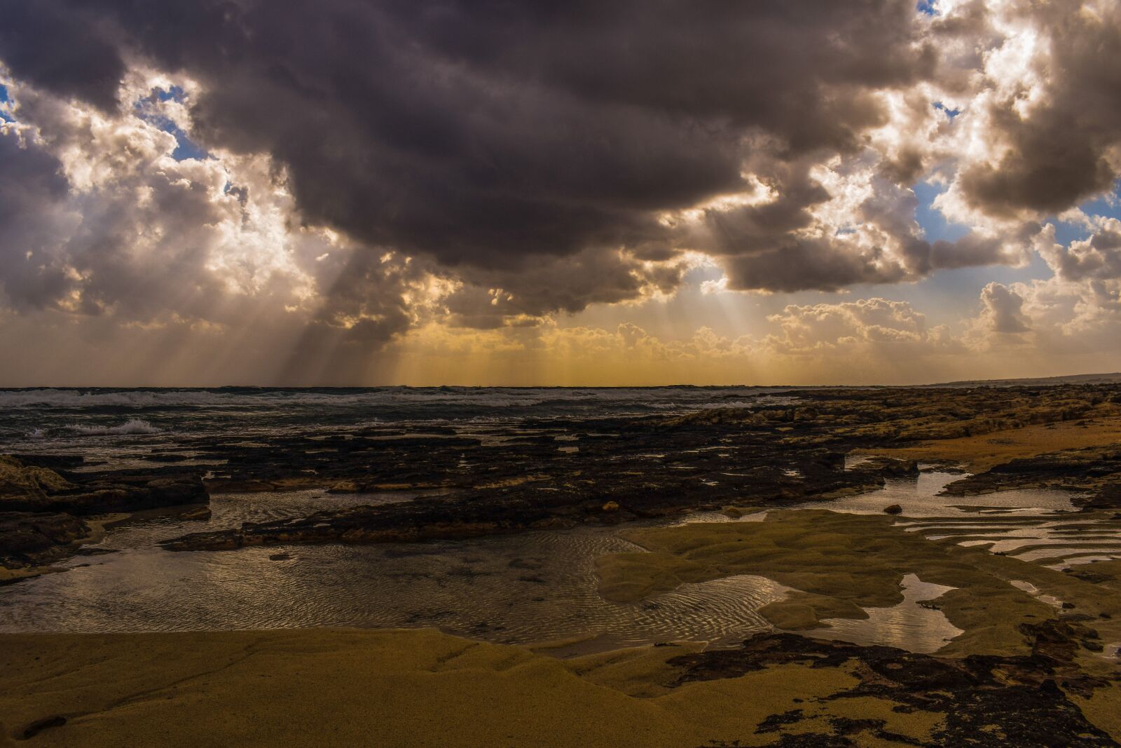 Nikon D3300 sample photo. Sunset, coast, clouds photography
