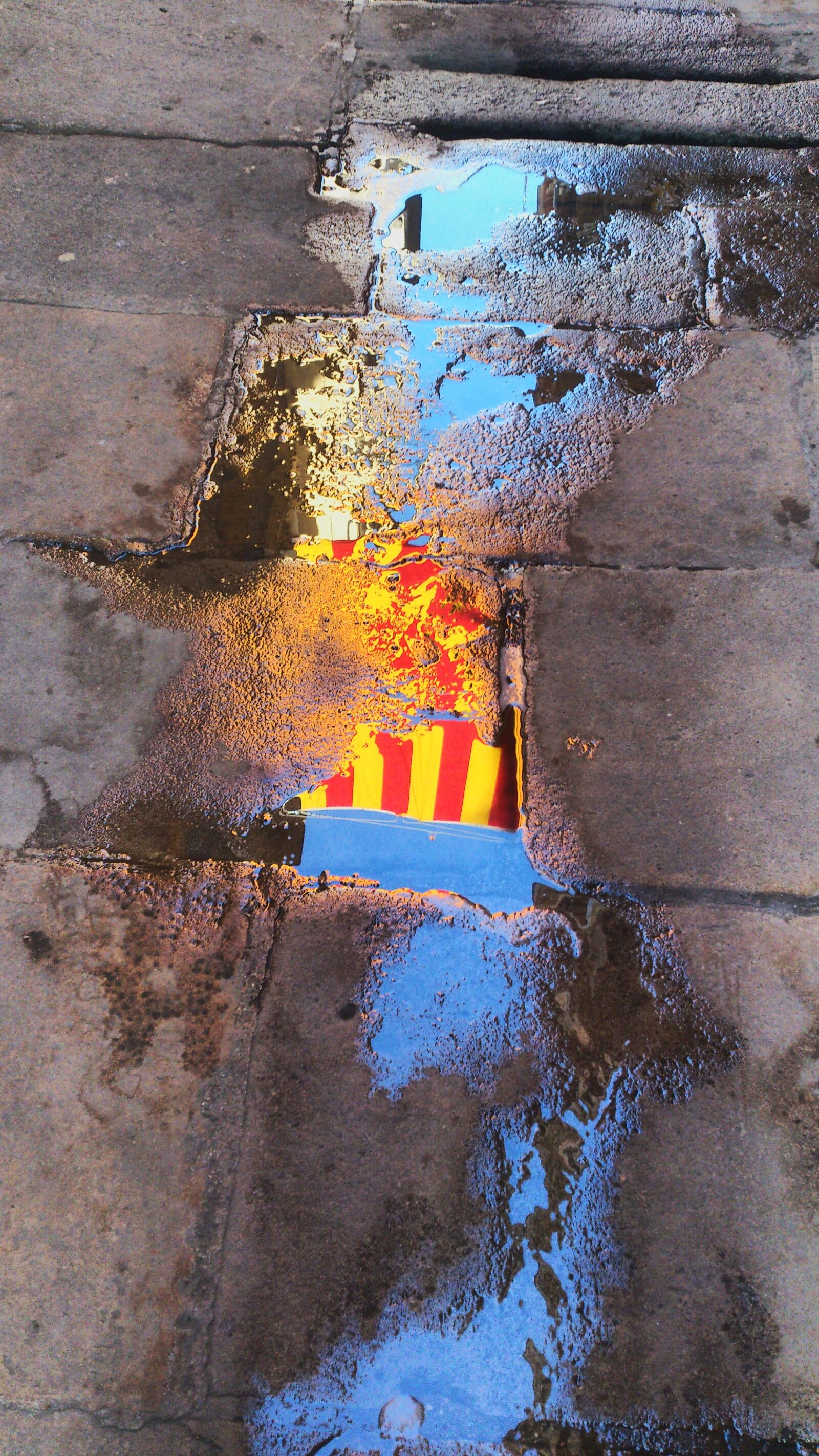 Sony Ericsson Xperia S sample photo. Barcelona, senyera, catalonia photography