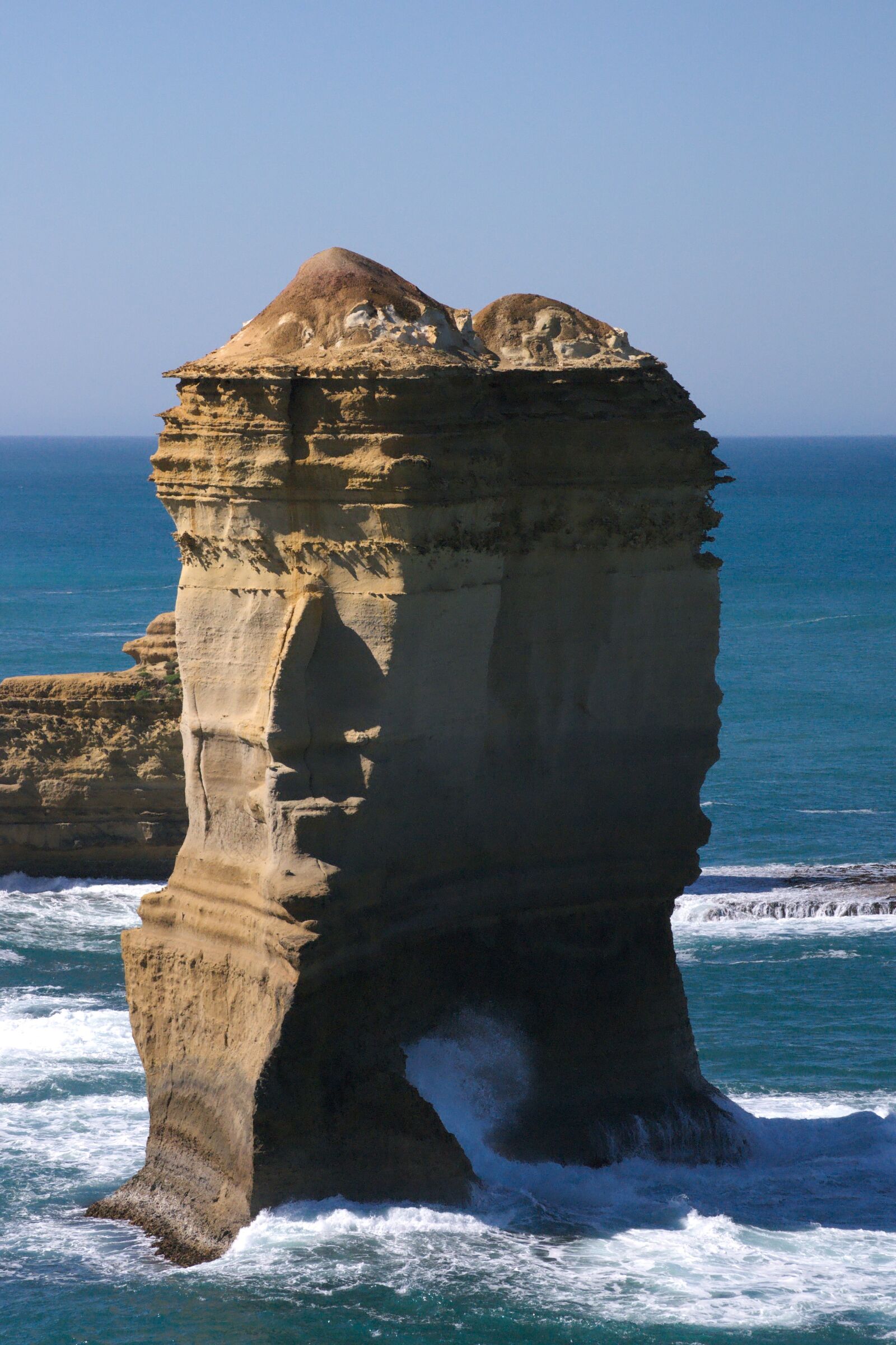 Sony Alpha DSLR-A230 sample photo. Great ocean road, rocks photography