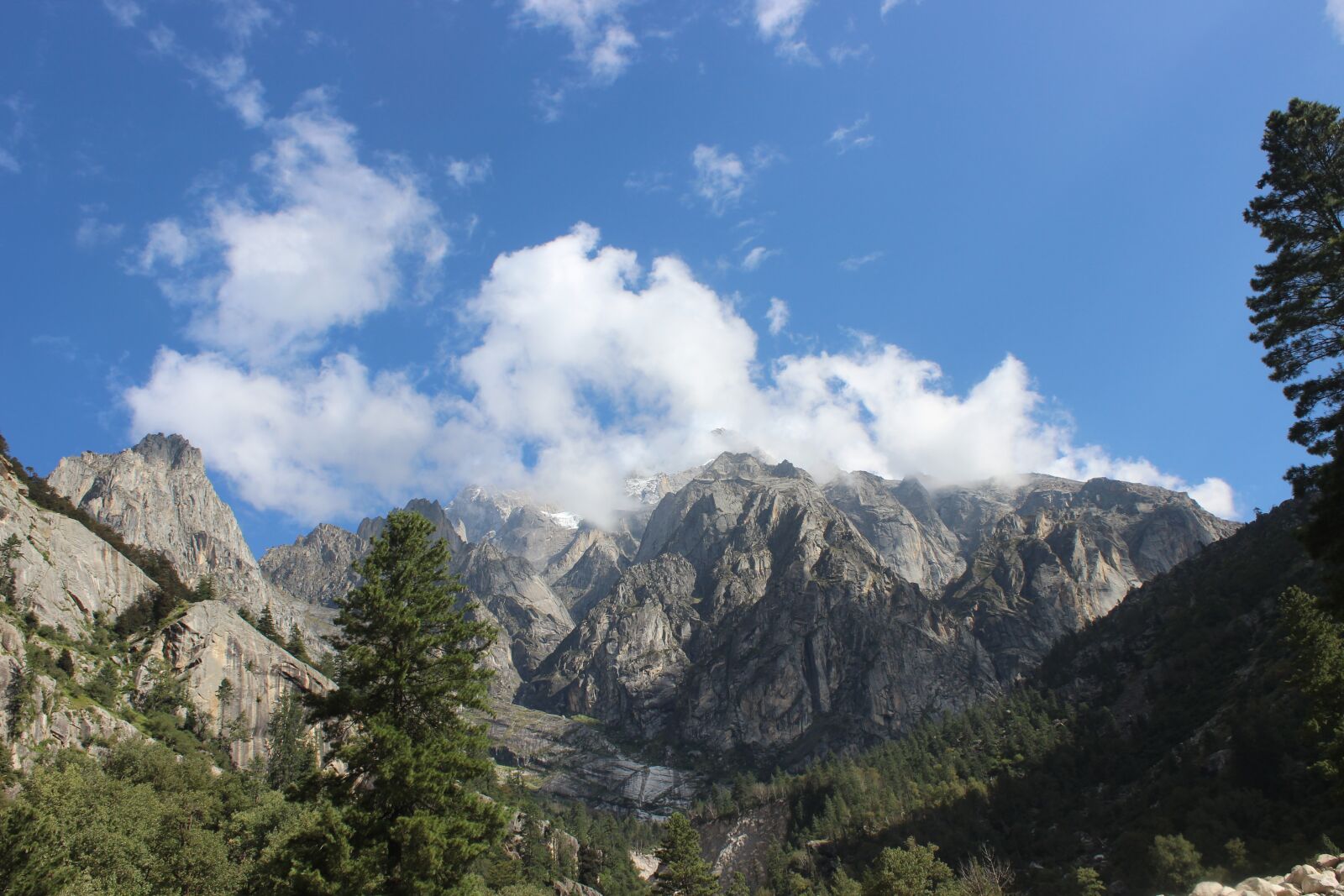 Canon EOS 600D (Rebel EOS T3i / EOS Kiss X5) sample photo. Mountain, nature, panoramic photography